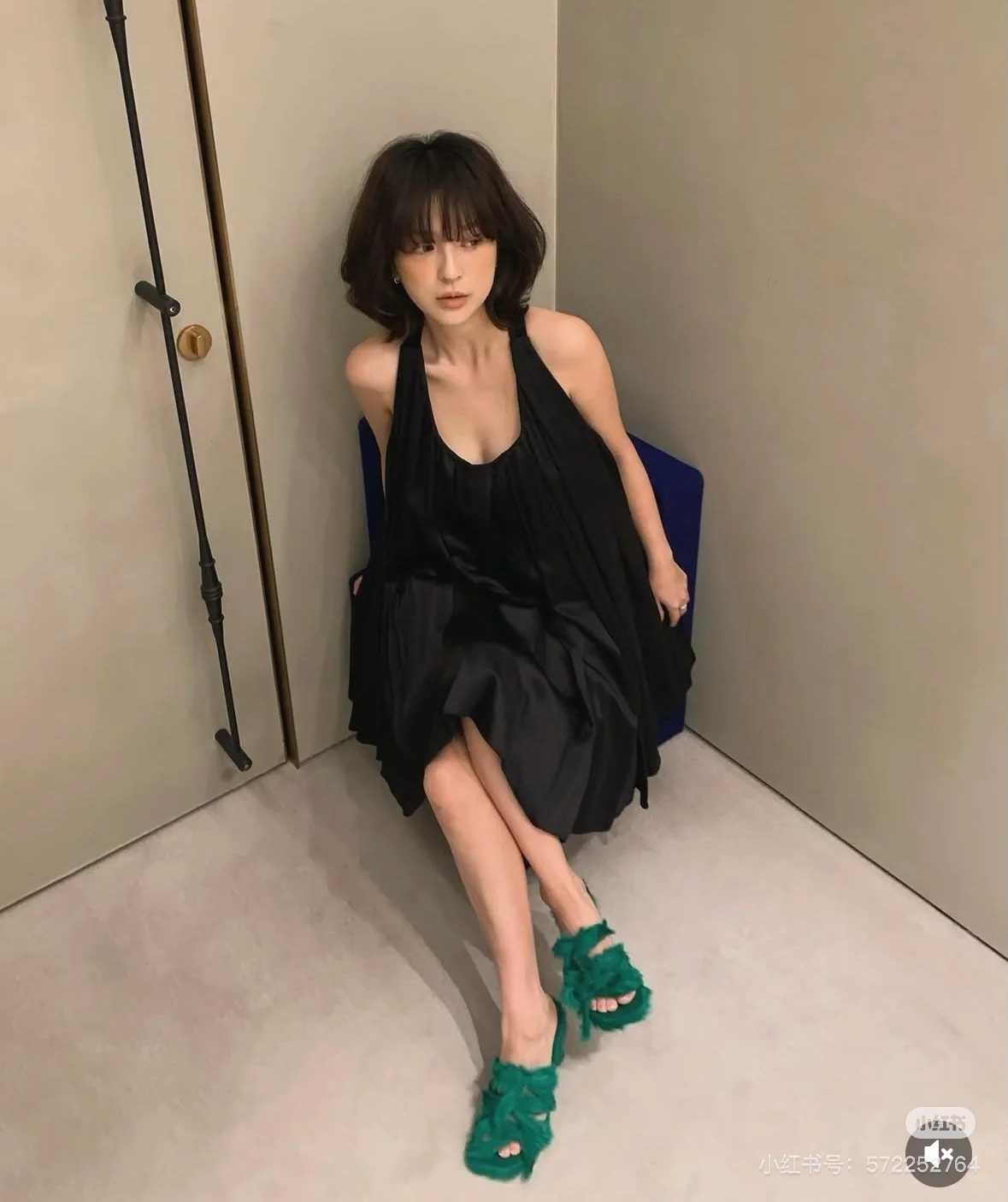 特別価格 ロエベスカートコピー ワンピース 少女感 レディ 可愛い ブラック_5