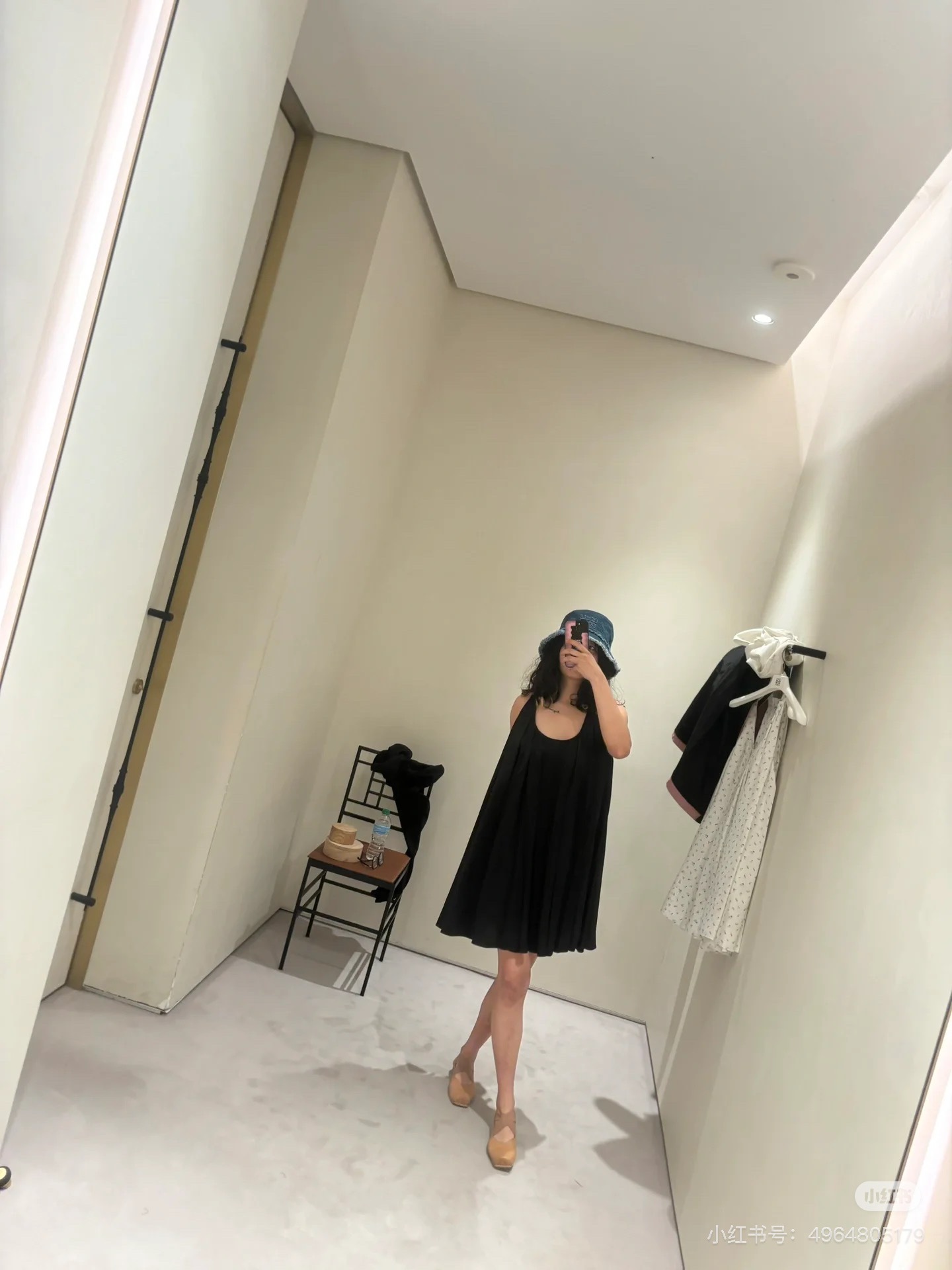 特別価格 ロエベスカートコピー ワンピース 少女感 レディ 可愛い ブラック_6