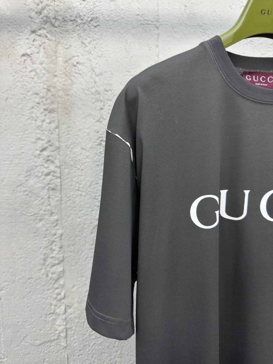 目を引く存在感 gucci t シャツ レディース偽物 トップス 半袖 柔らかい 純綿 ゆったり グレー_3