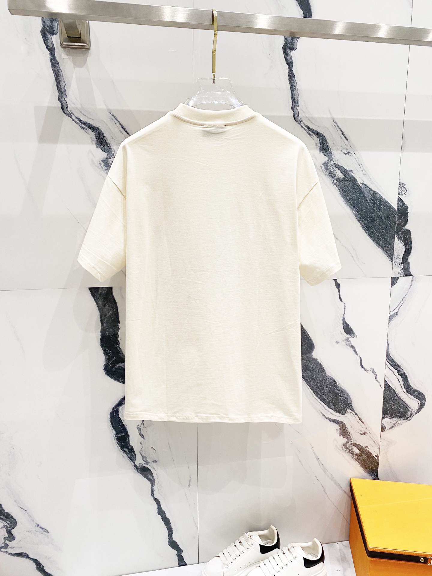グッチ の t シャツ偽物 プリント トップス 短袖 シンプル 高品質 100％綿 ホワイト_5