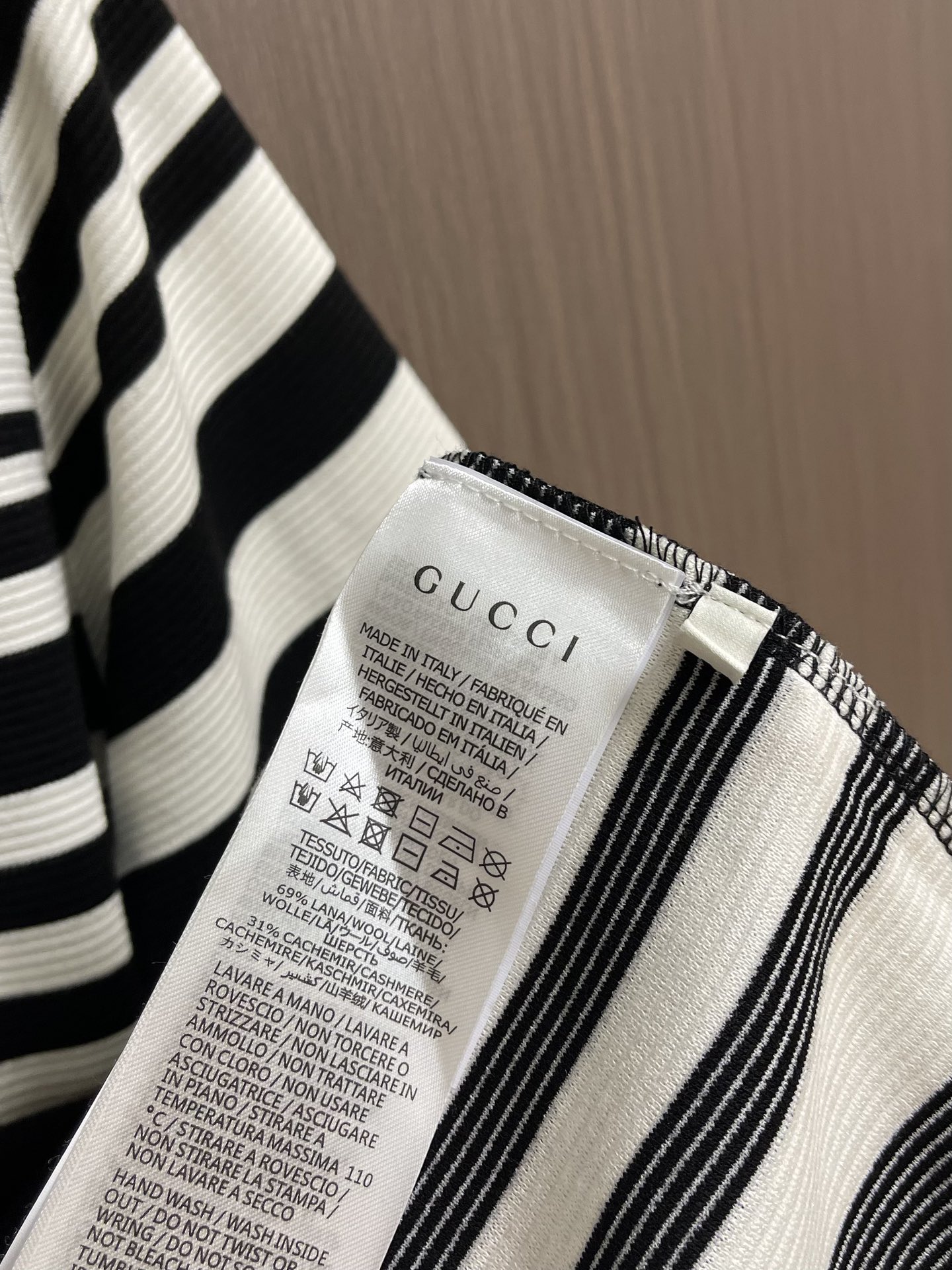 gucci カッター シャツ偽物 ポロシャツ トップス 横縞 カジュアル 柔軟 ブラック_6