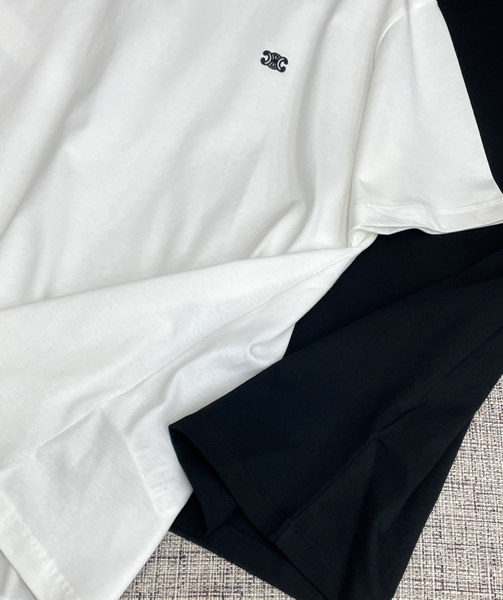 セリーヌtシャツメルカリ偽物 トップス 純綿 シンプル 半袖 ゆったり 2色可選_5