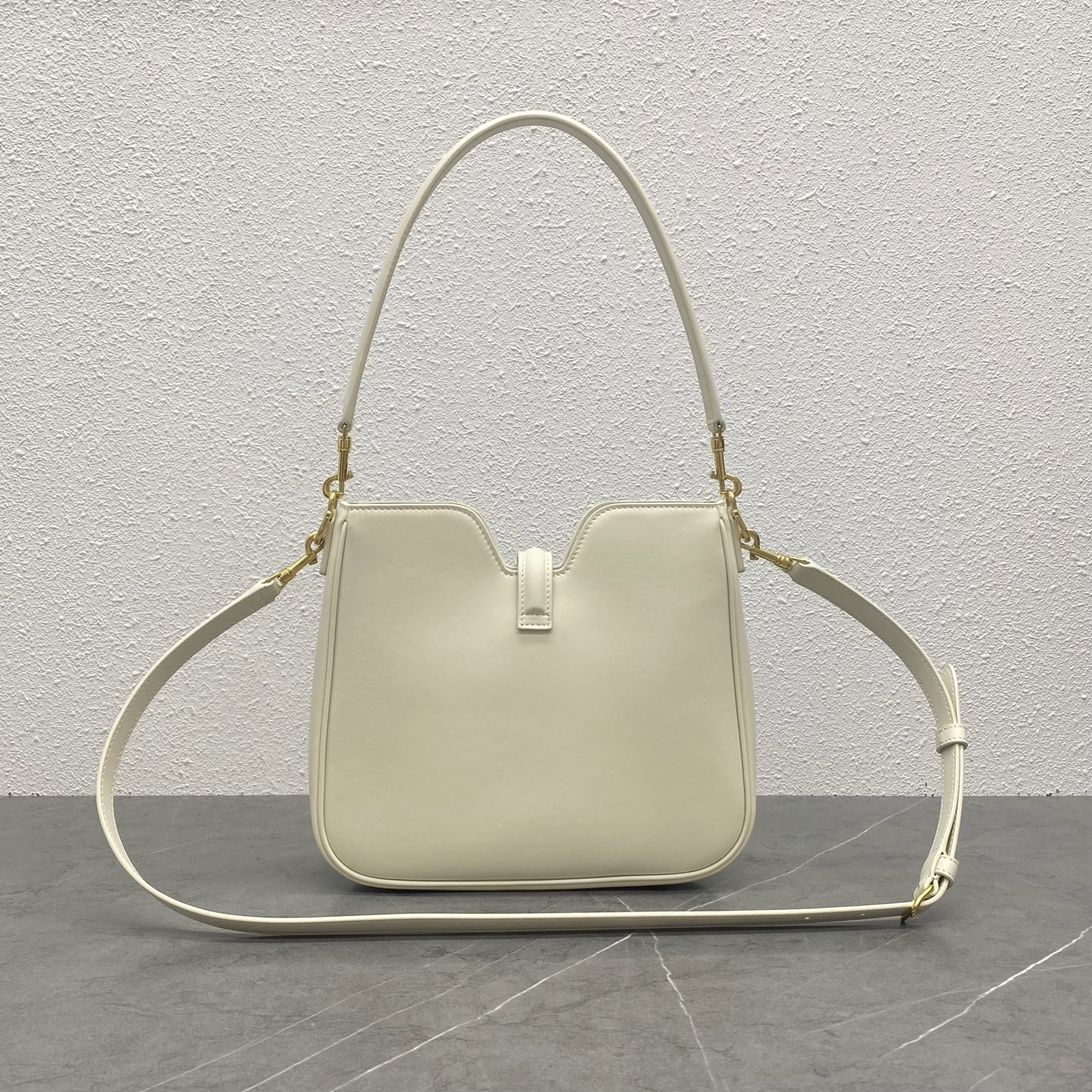 超激得価格 セリーヌバッグ ショルダーコピー 斜め掛け ハンドバッグ 柔軟 レザー 本革 120693 ホワイト_2