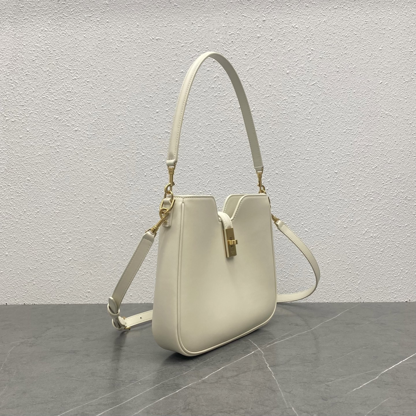 超激得価格 セリーヌバッグ ショルダーコピー 斜め掛け ハンドバッグ 柔軟 レザー 本革 120693 ホワイト_6