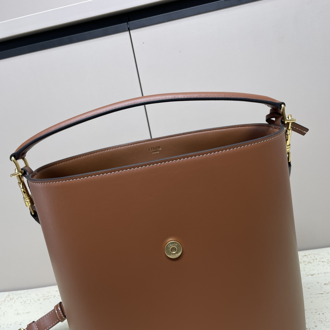 高品質なセリーヌバッグ アウトレットＮ級品 斜め掛け ハンドバッグ 柔軟 レザー 本革 116613 ブラウン_3