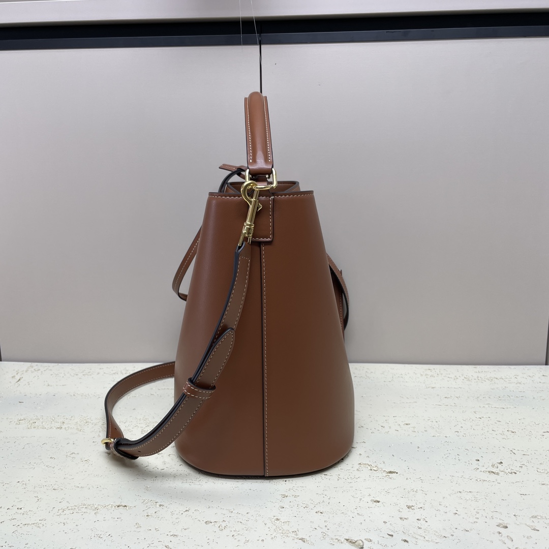 高品質なセリーヌバッグ アウトレットＮ級品 斜め掛け ハンドバッグ 柔軟 レザー 本革 116613 ブラウン_6