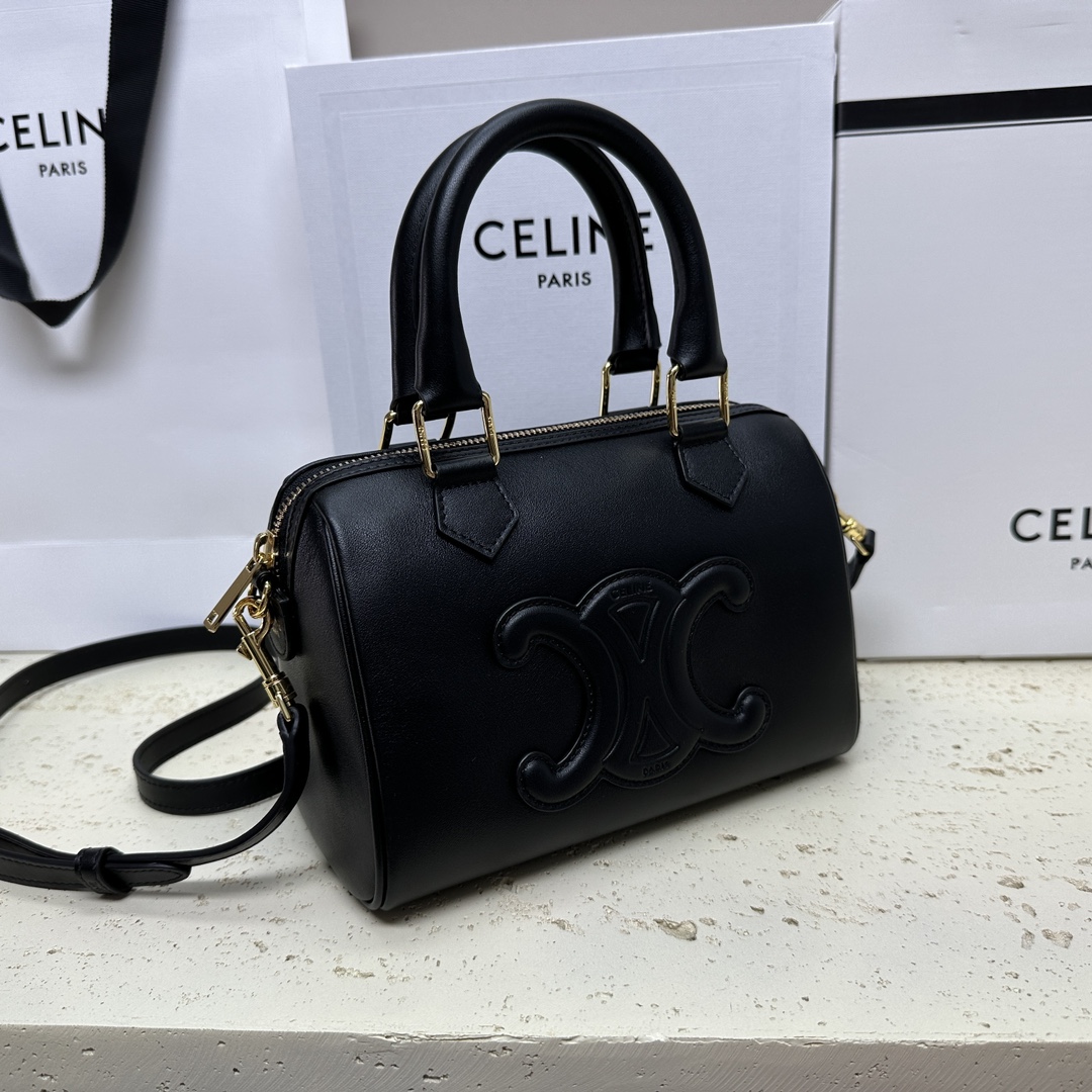 セリーヌバッグ お手入れ偽物 斜め掛けバッグ ハンドバッグ 柔軟 レザー 本革 113773 ブラック_2