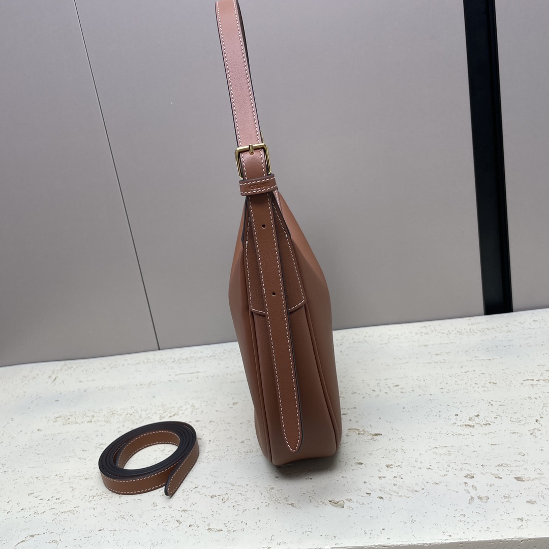 高級感たっぷり セリーヌ バッグ 金額スーパーコピー 大容量 ハンドバッグ レザー 本革 117253 ブラウン_2