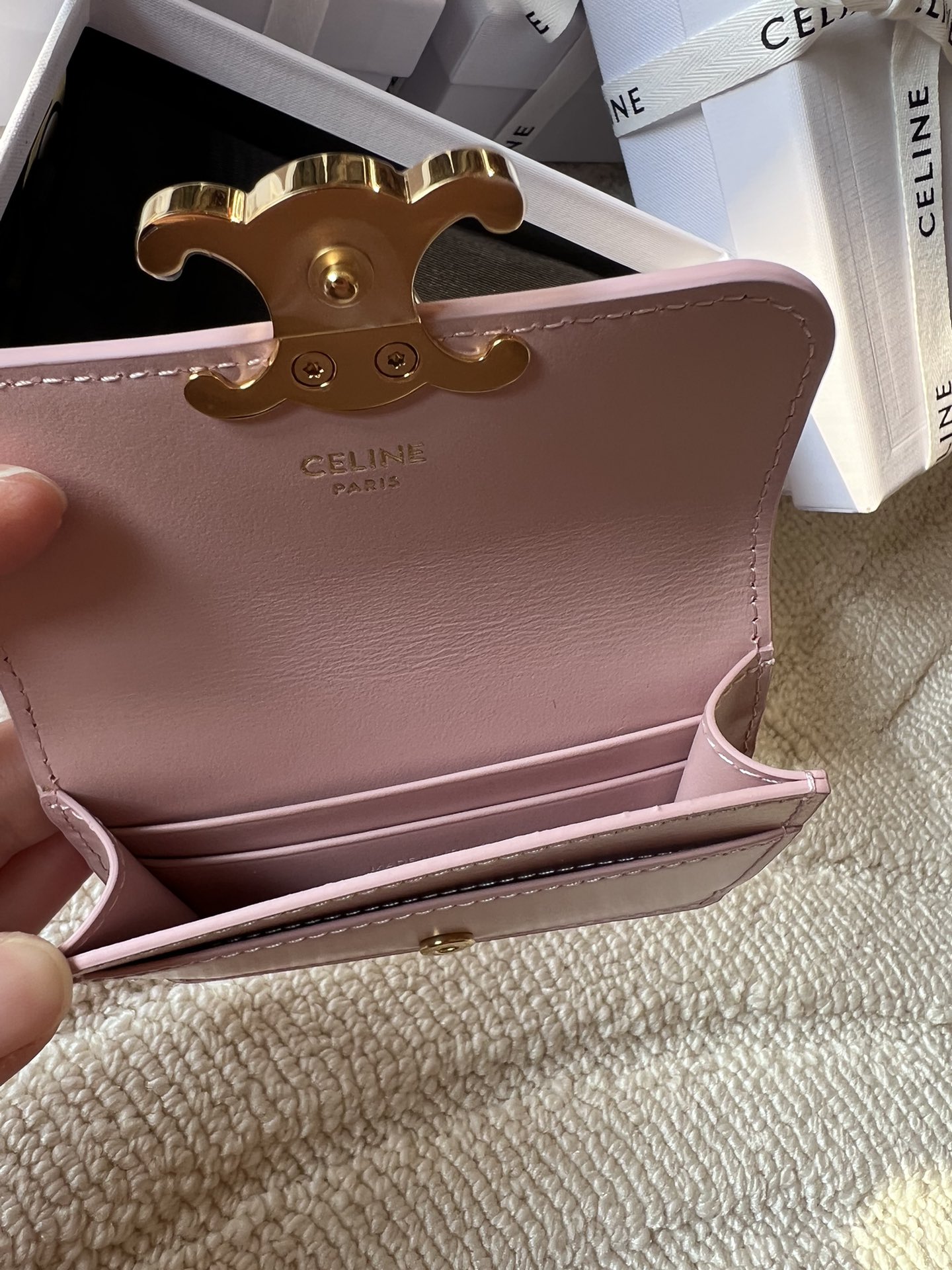 お買い得品 セリーヌ レディース 財布偽物 本革 優雅 レザー 小遣い 10I583 ピンク_6