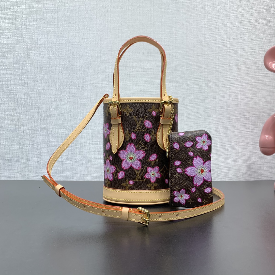 ルイヴィトン バック 臭いスーパーコピー 斜め掛けバッグ 桜 レザー 本革 M13417 ブラウン_1