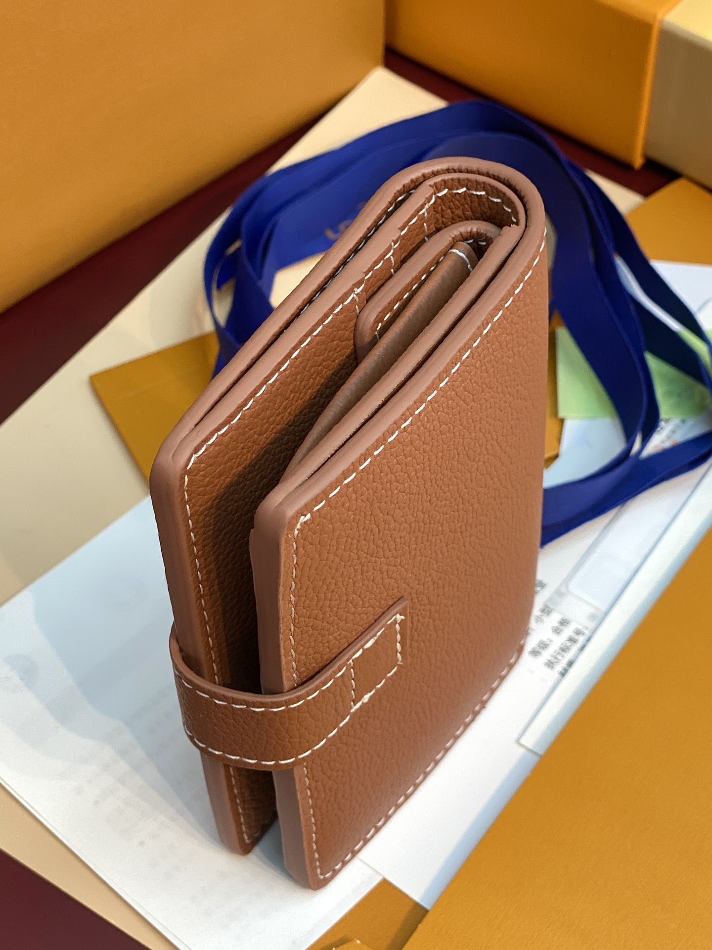 ルイヴィトン財布 価格Ｎ級品 レザー 本革 シンプル M12408 二つ折り ブラウン_6