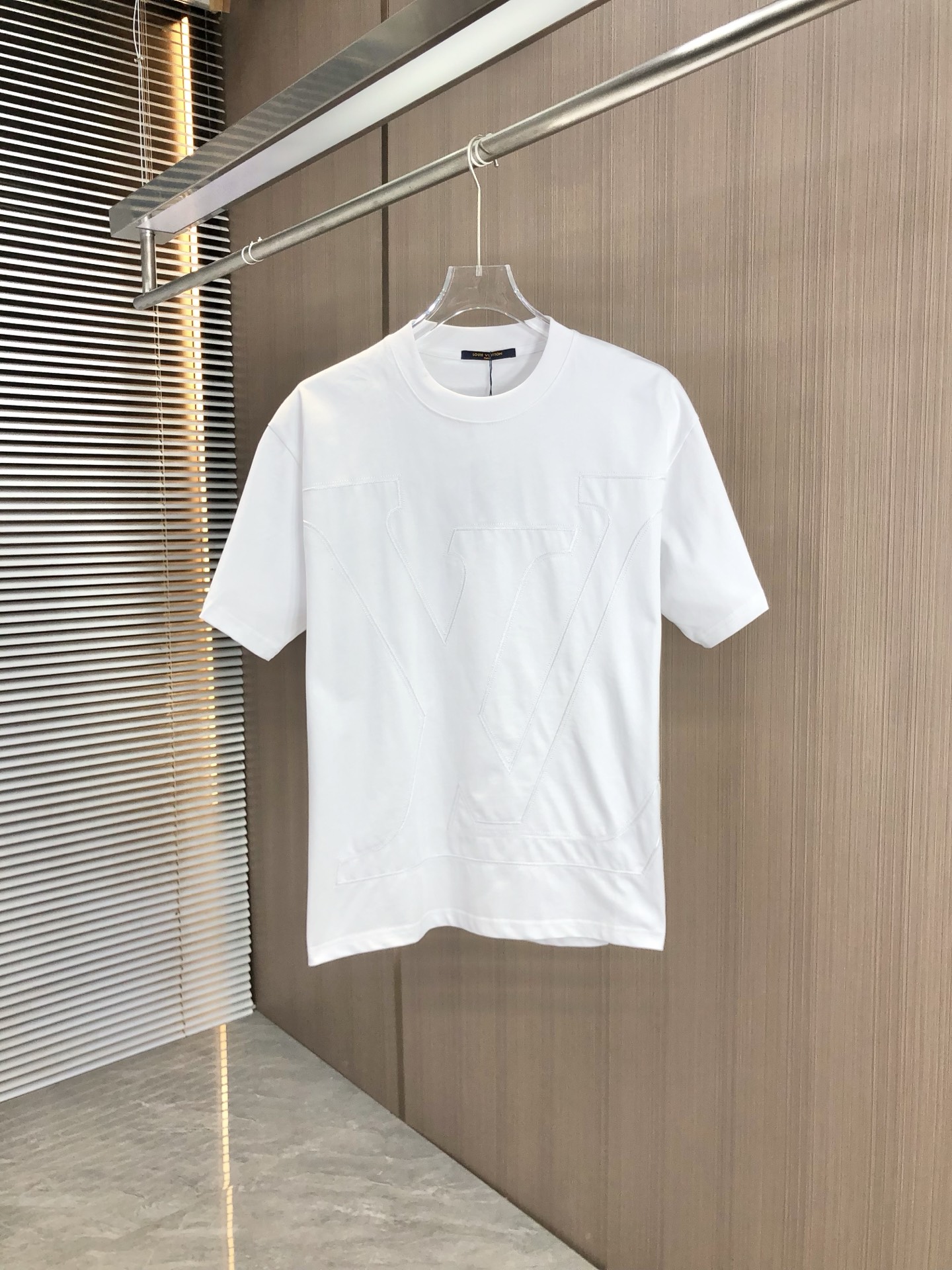 春夏新作 ルイヴィトン tシャツ チェーン偽物 柔らかい シンプル 純綿 トップス ゆったり ホワイト_1