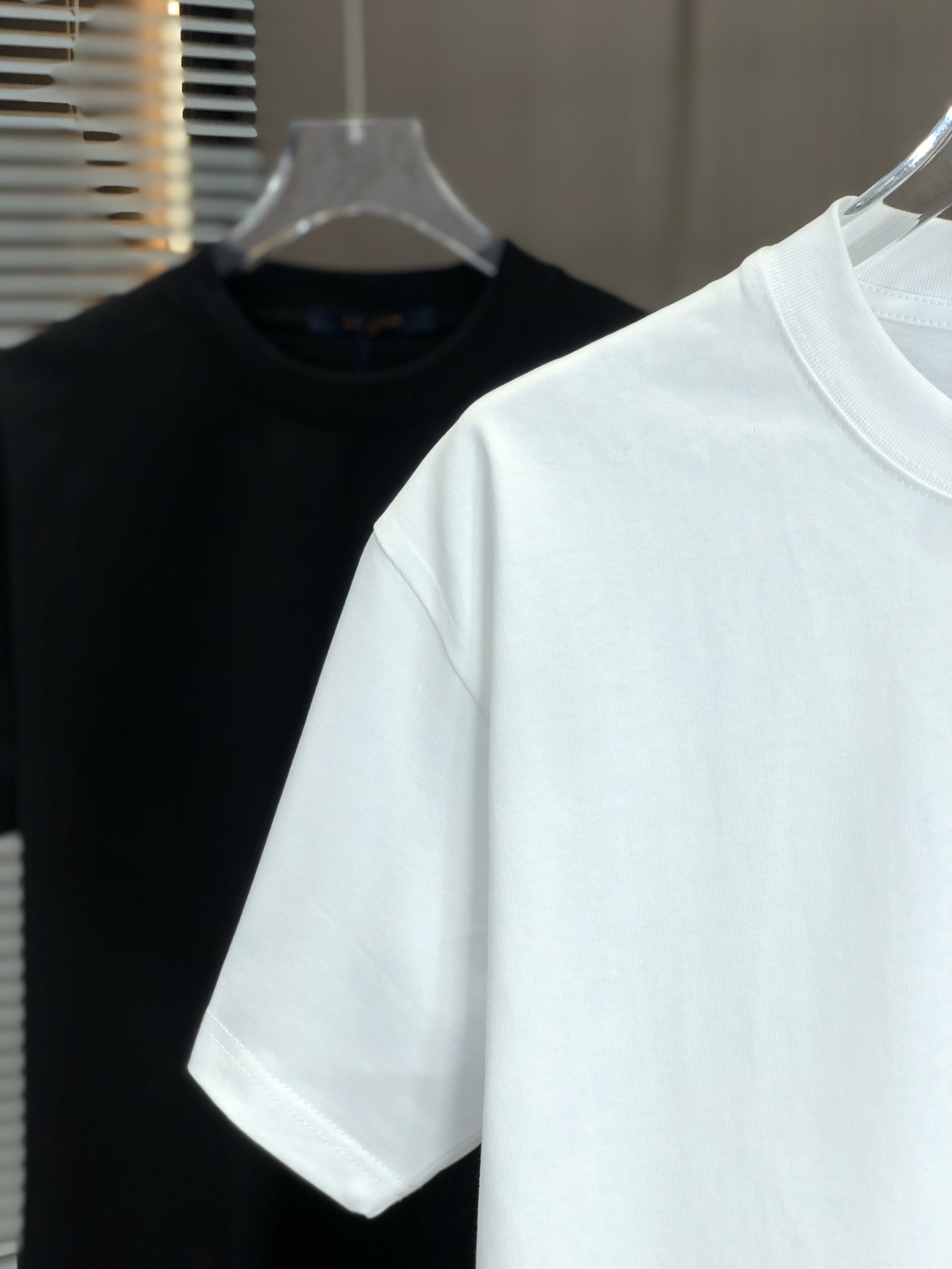 ルイヴィトンtシャツ新作偽物 柔らかい 短袖 純綿 トップス ゆったり ホワイト_3