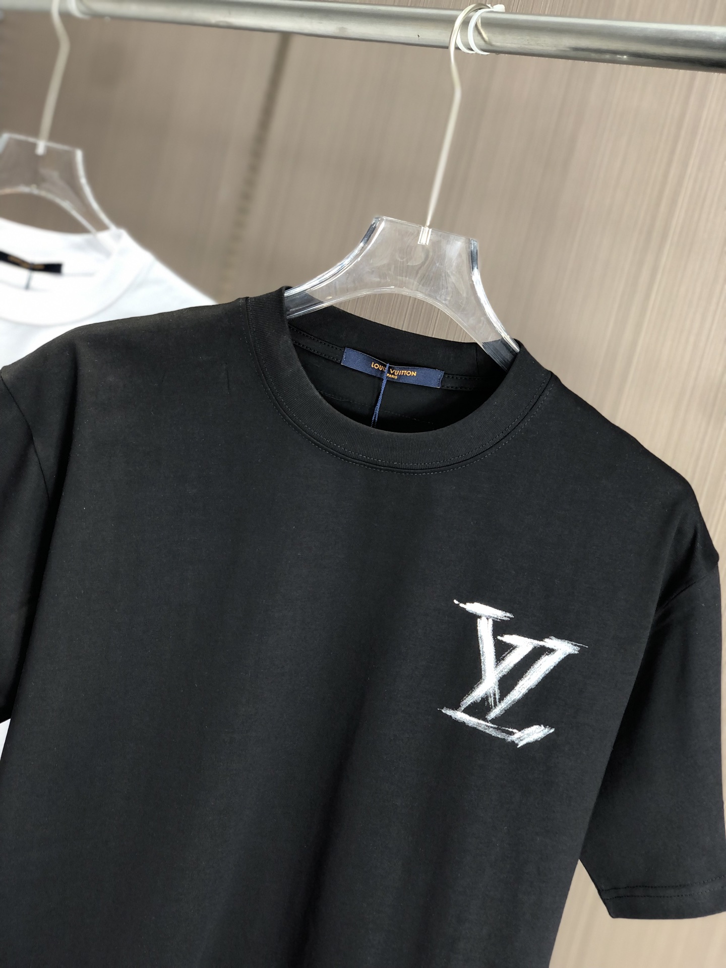 レディース ルイヴィトン tシャツ 新作コピー 柔らかい 短袖 純綿 トップス 男女兼用 ブラック_2