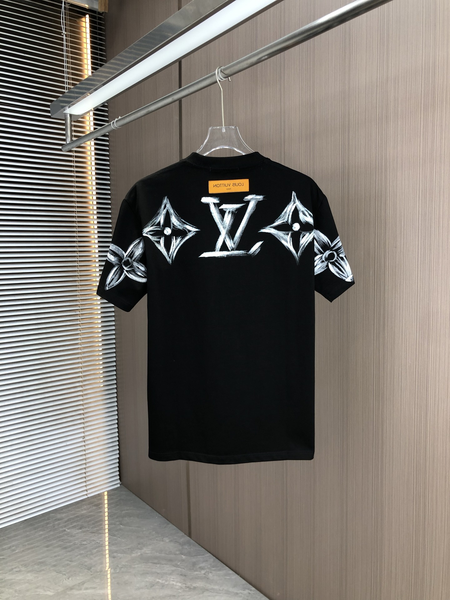 レディース ルイヴィトン tシャツ 新作コピー 柔らかい 短袖 純綿 トップス 男女兼用 ブラック_8