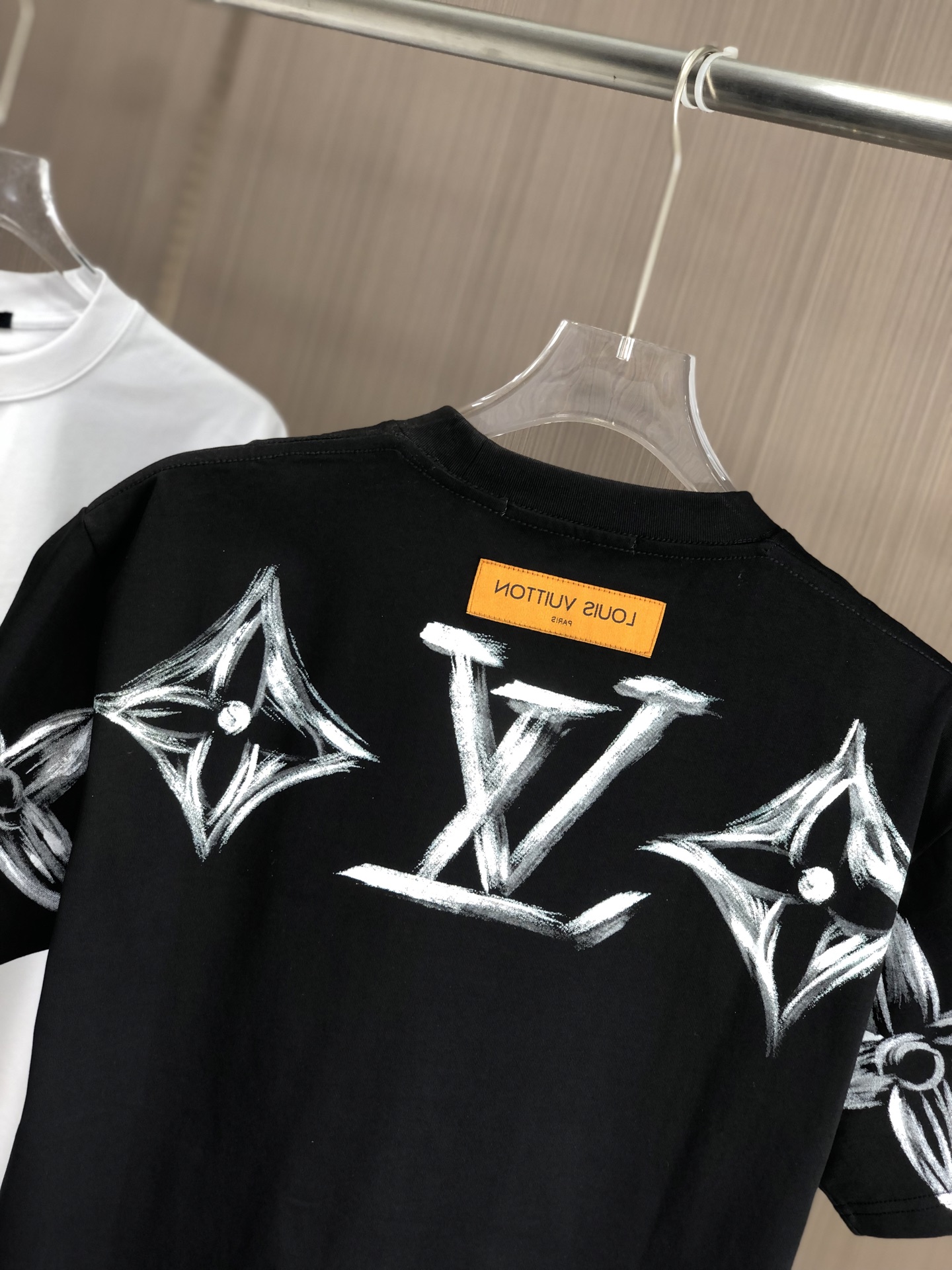 レディース ルイヴィトン tシャツ 新作コピー 柔らかい 短袖 純綿 トップス 男女兼用 ブラック_9