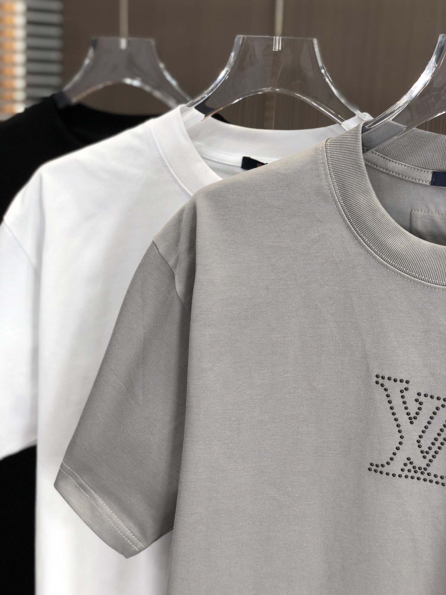 ルイヴィトン tシャツ 値段スーパーコピー 柔らかい 短袖 純綿 トップス 男女兼用 グレー_3