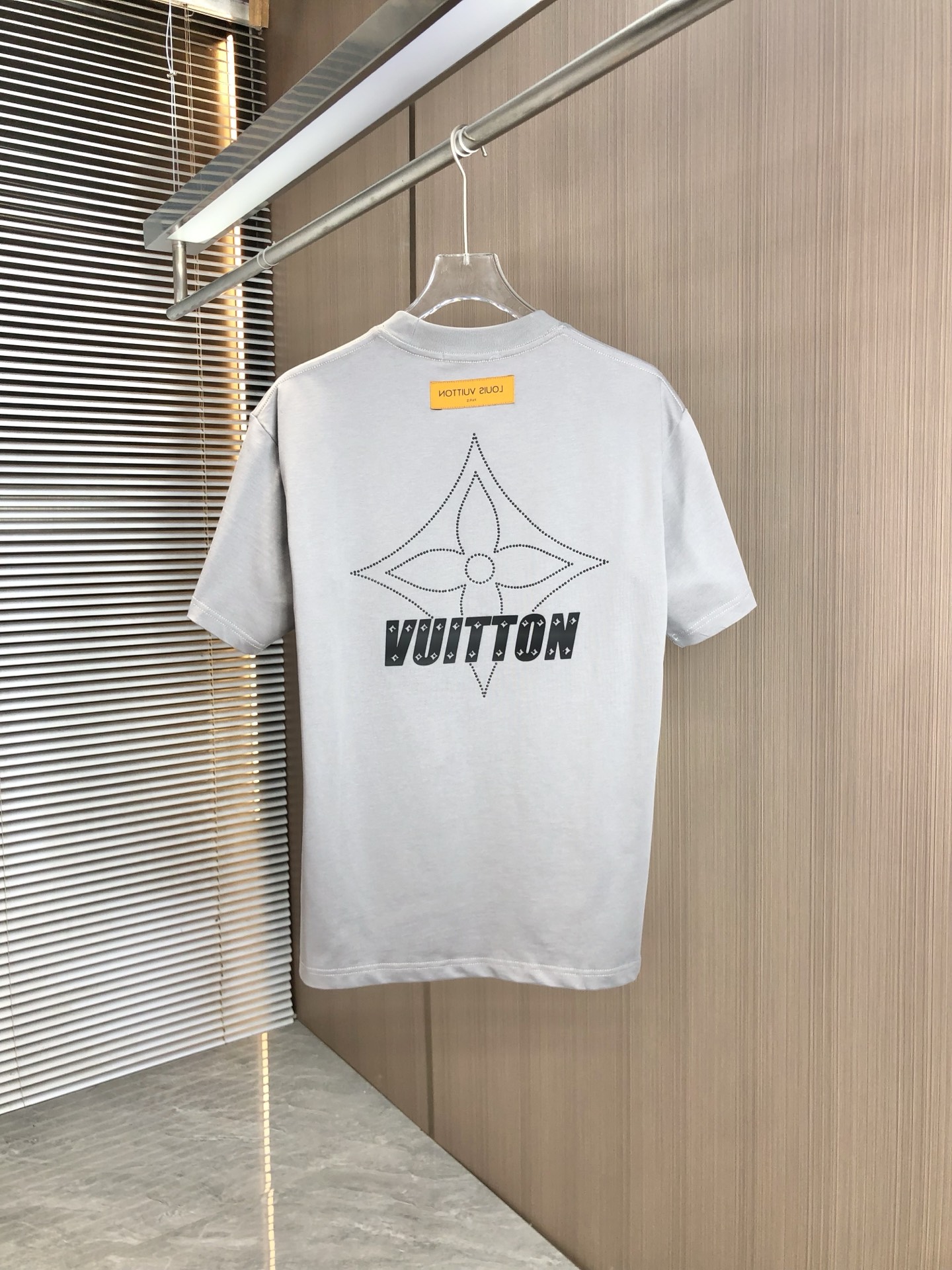 ルイヴィトン tシャツ 値段スーパーコピー 柔らかい 短袖 純綿 トップス 男女兼用 グレー_8