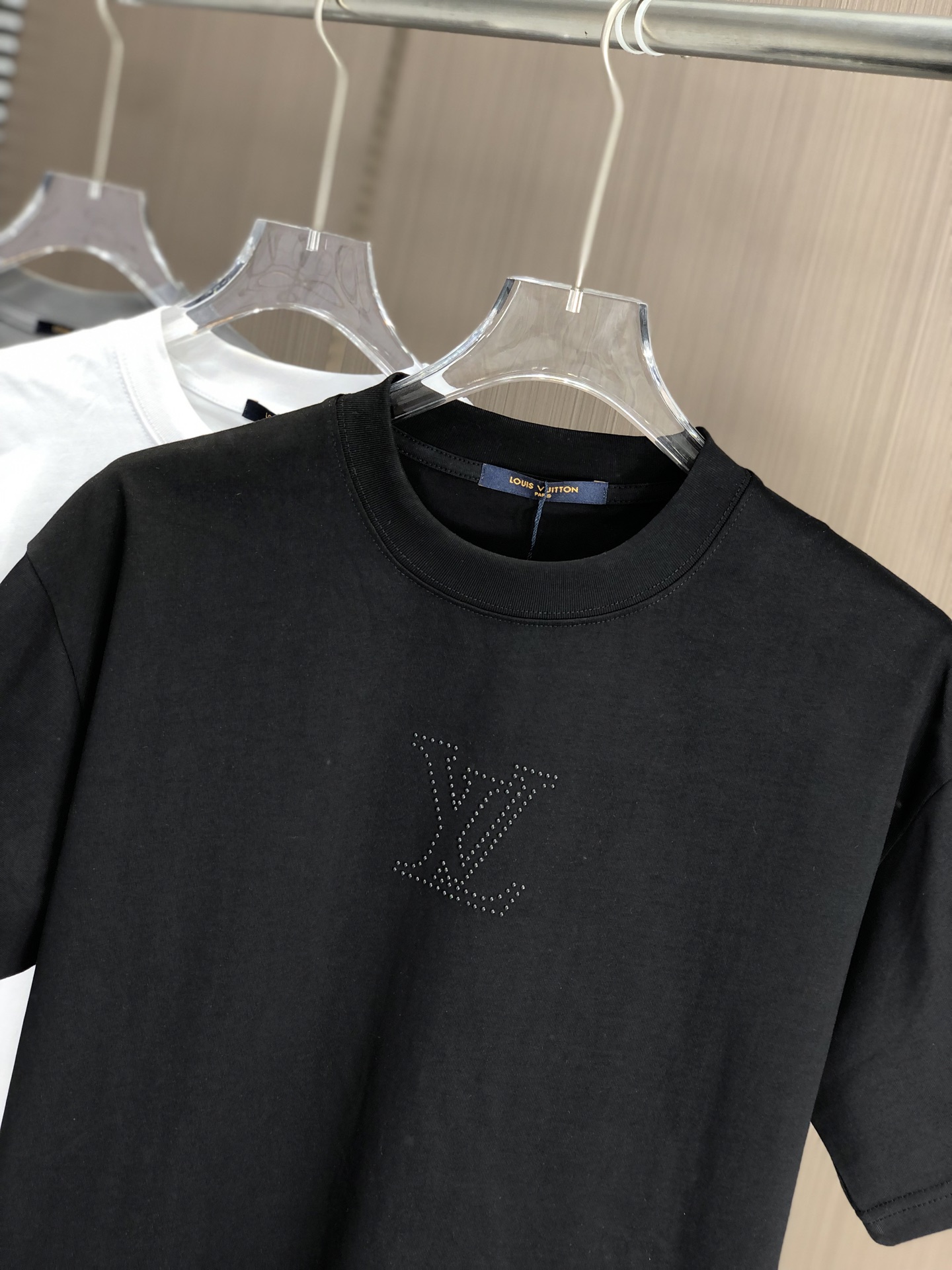 ヴィトン クマ tシャツ偽物 柔らかい 短袖 純綿 トップス 男女兼用 ゆったり ブラック_2