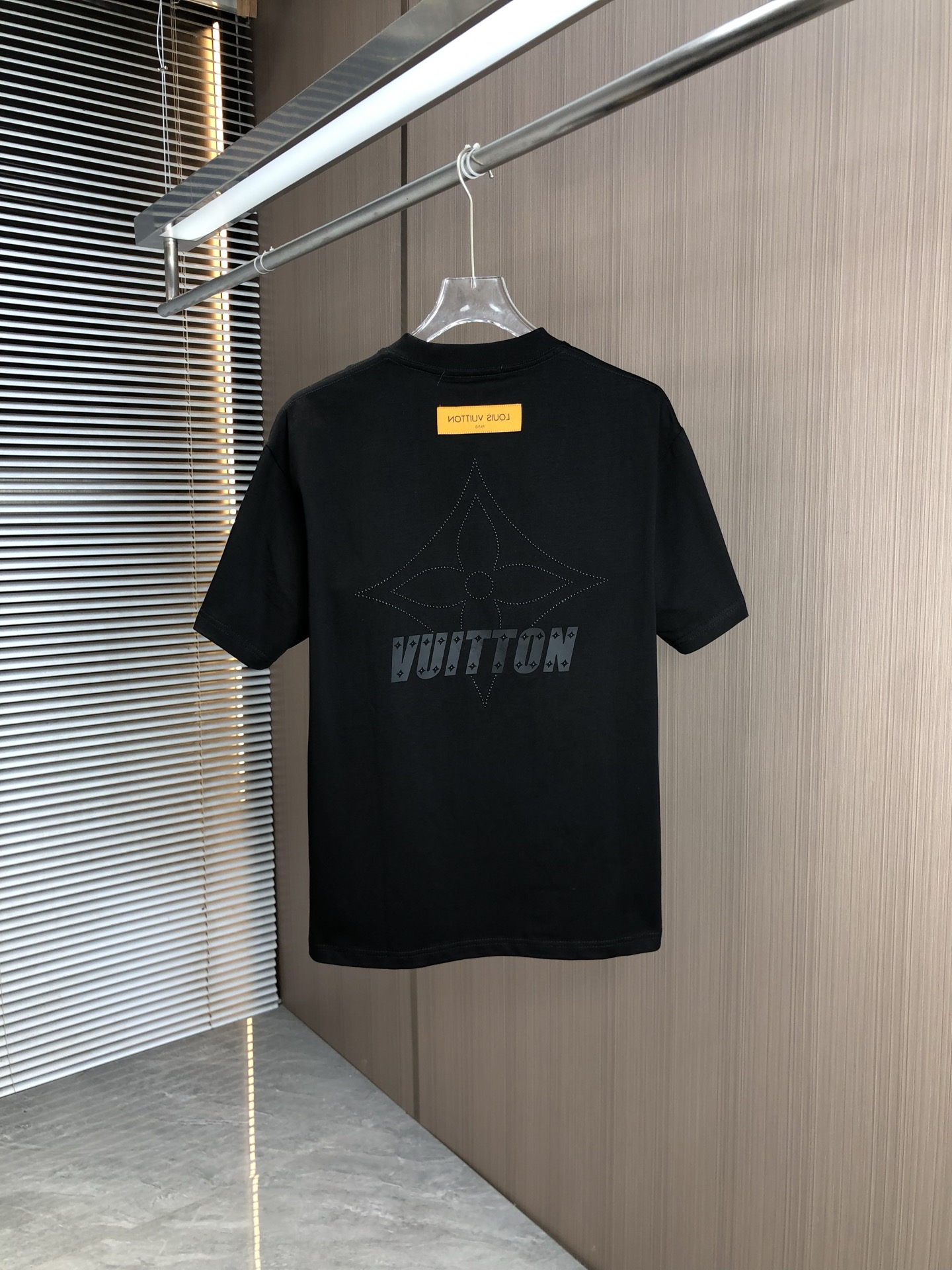 ヴィトン クマ tシャツ偽物 柔らかい 短袖 純綿 トップス 男女兼用 ゆったり ブラック_8
