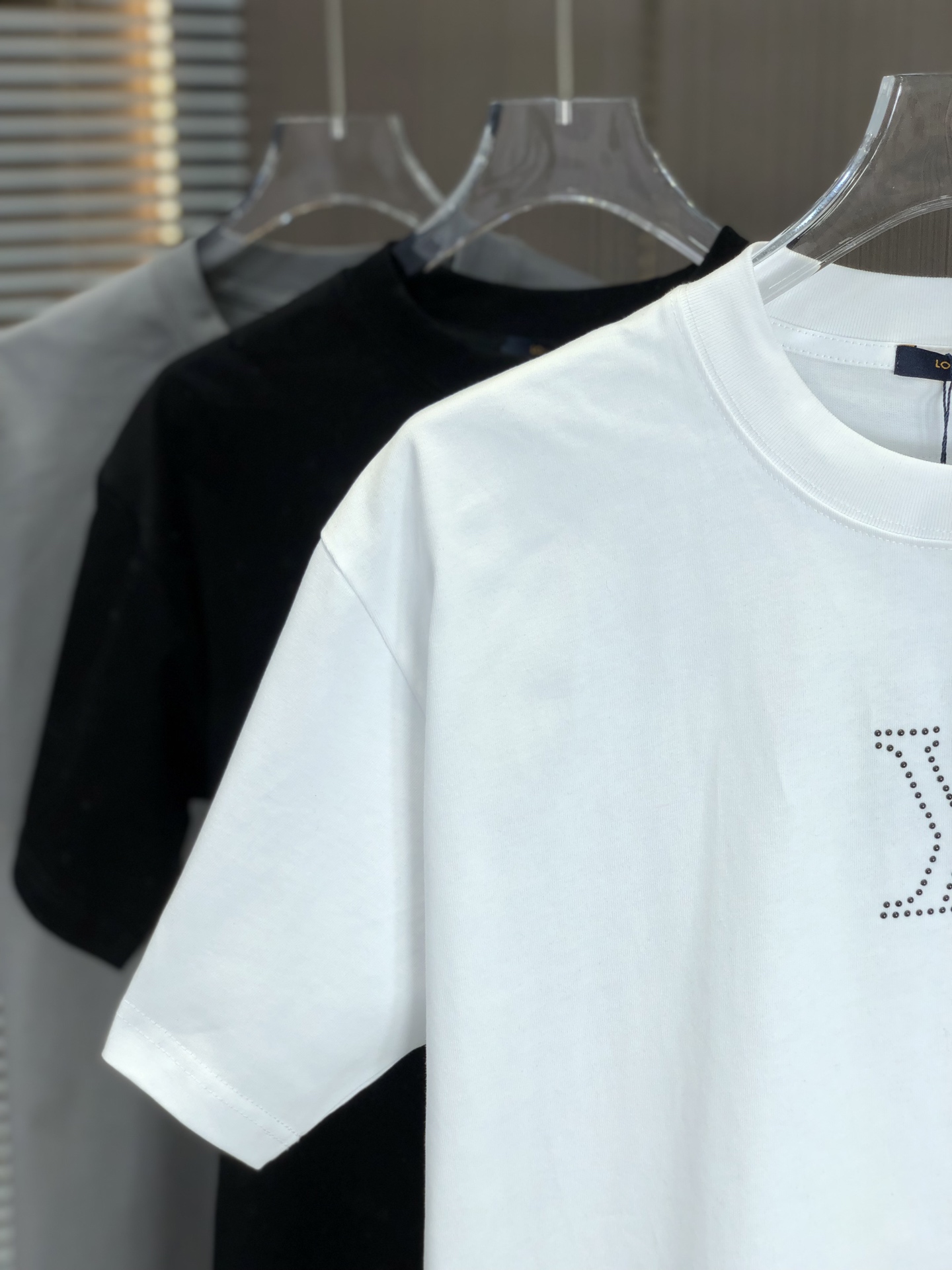 ルイヴィトン ぬいぐるみ tシャツ偽物 柔らかい 短袖 純綿 トップス 男女兼用 ゆったり ホワイト_3