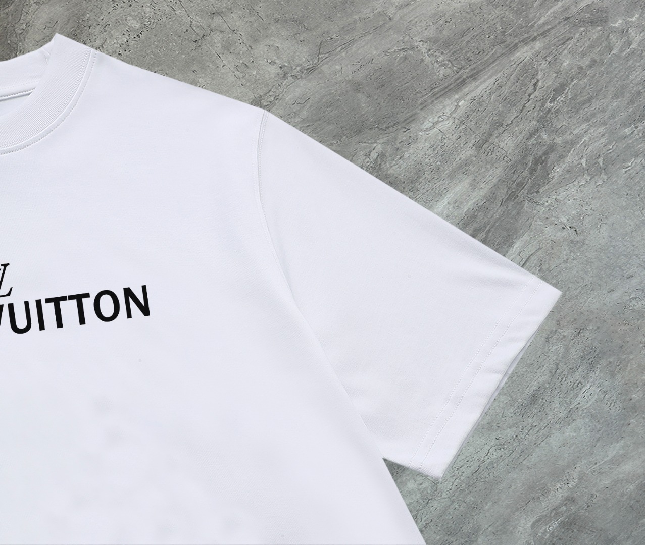 お値打ち価格 ルイヴィトン ミッキー tシャツＮ級品 柔らかい 短袖 純綿 トップス 男女兼用 ホワイト_4