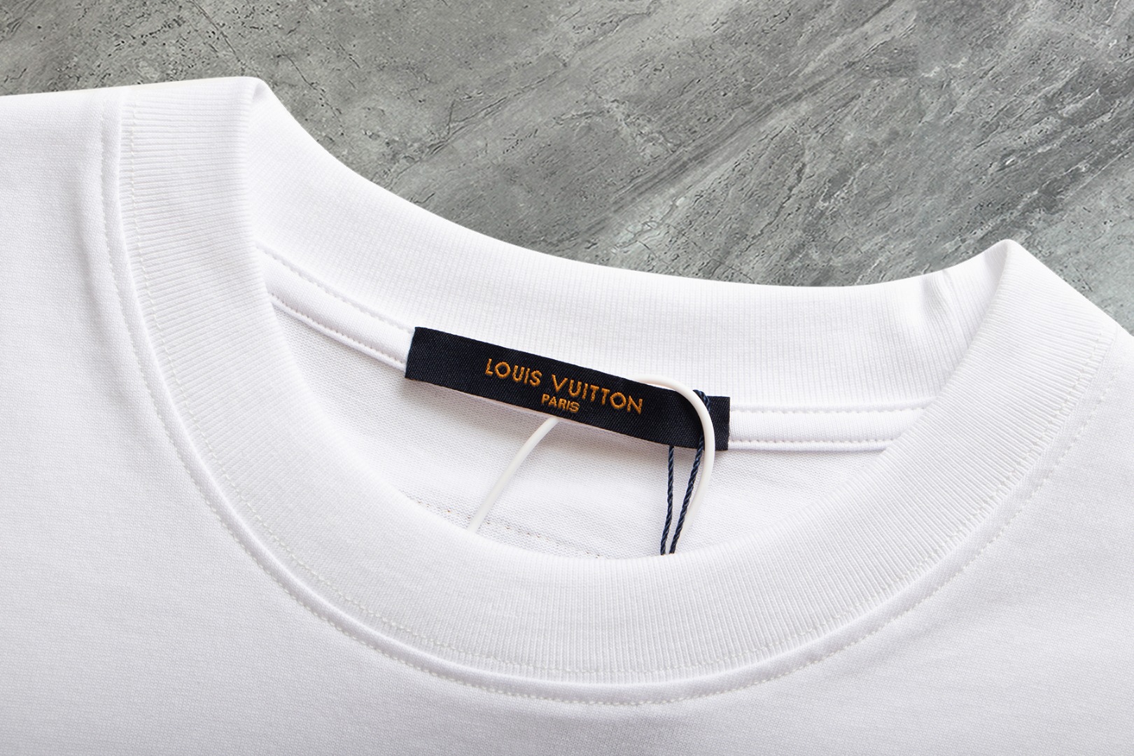 ルイヴィトン レディースtシャツＮ級品 柔らかい 短袖 純綿 トップス 男女兼用 ゆったり ホワイト_2