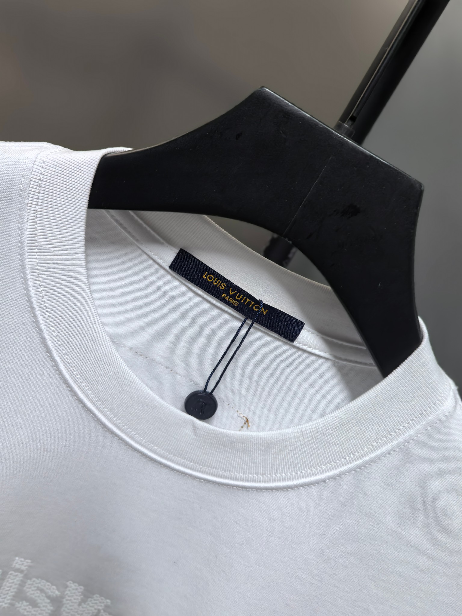 ルイヴィトン tシャツ タグ偽物 シンプル ゆったり 短袖 純綿 トップス ロゴ刺繍 ホワイト_3