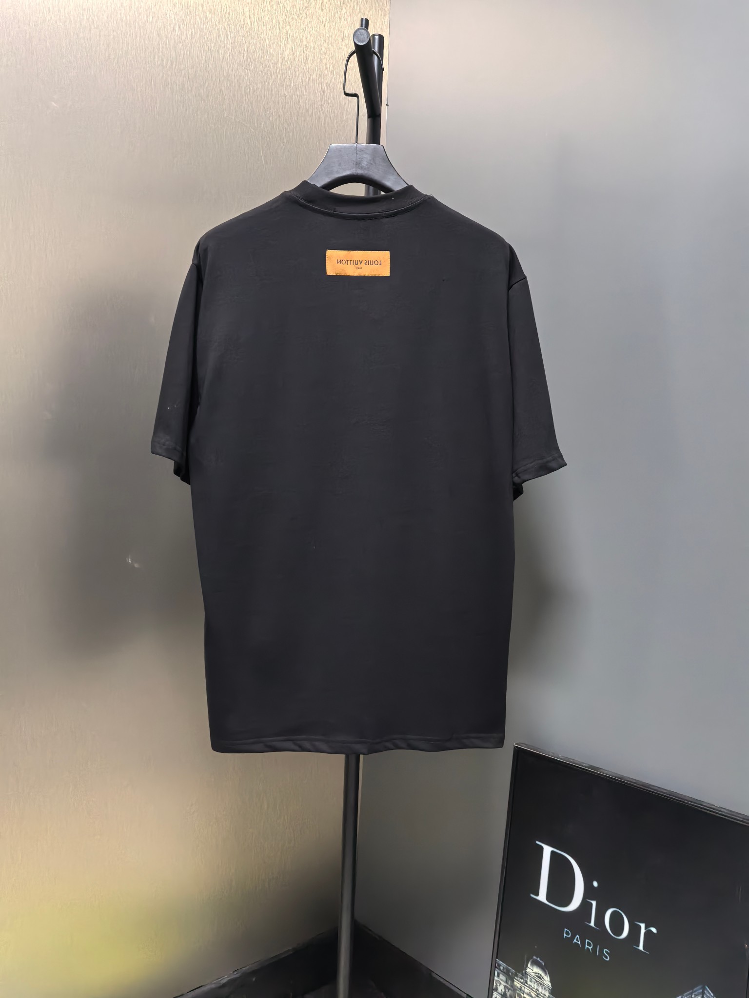 ヴィトン tシャツ 公式コピー シンプル ゆったり 短袖 純綿 トップス ロゴ刺繍 ブラック_6
