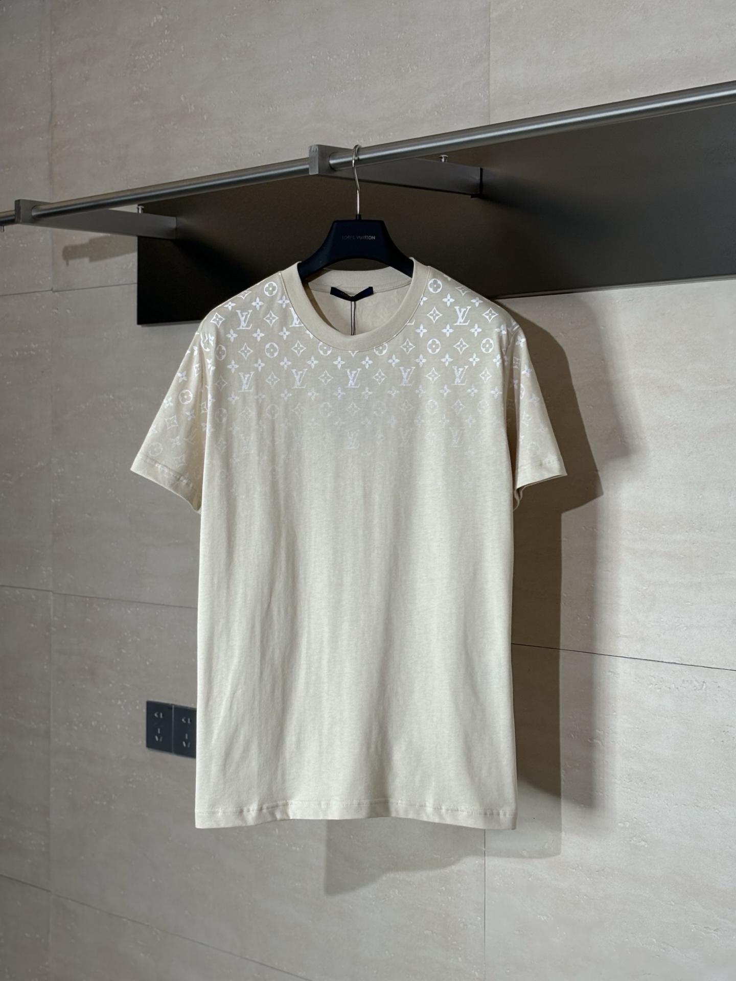 レディース ルイヴィトン tシャツスーパーコピー ゆったり 短袖 純綿 トップス 杏色_1