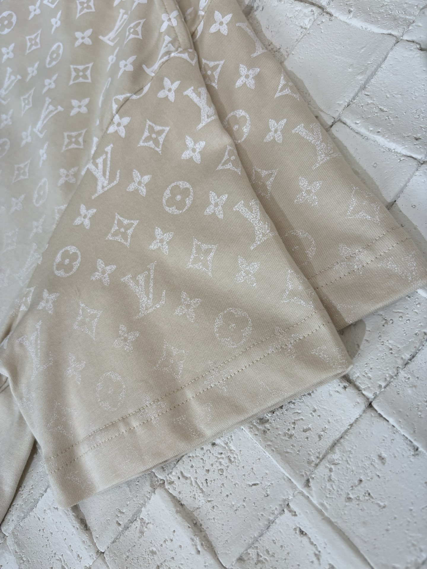 レディース ルイヴィトン tシャツスーパーコピー ゆったり 短袖 純綿 トップス 杏色_8