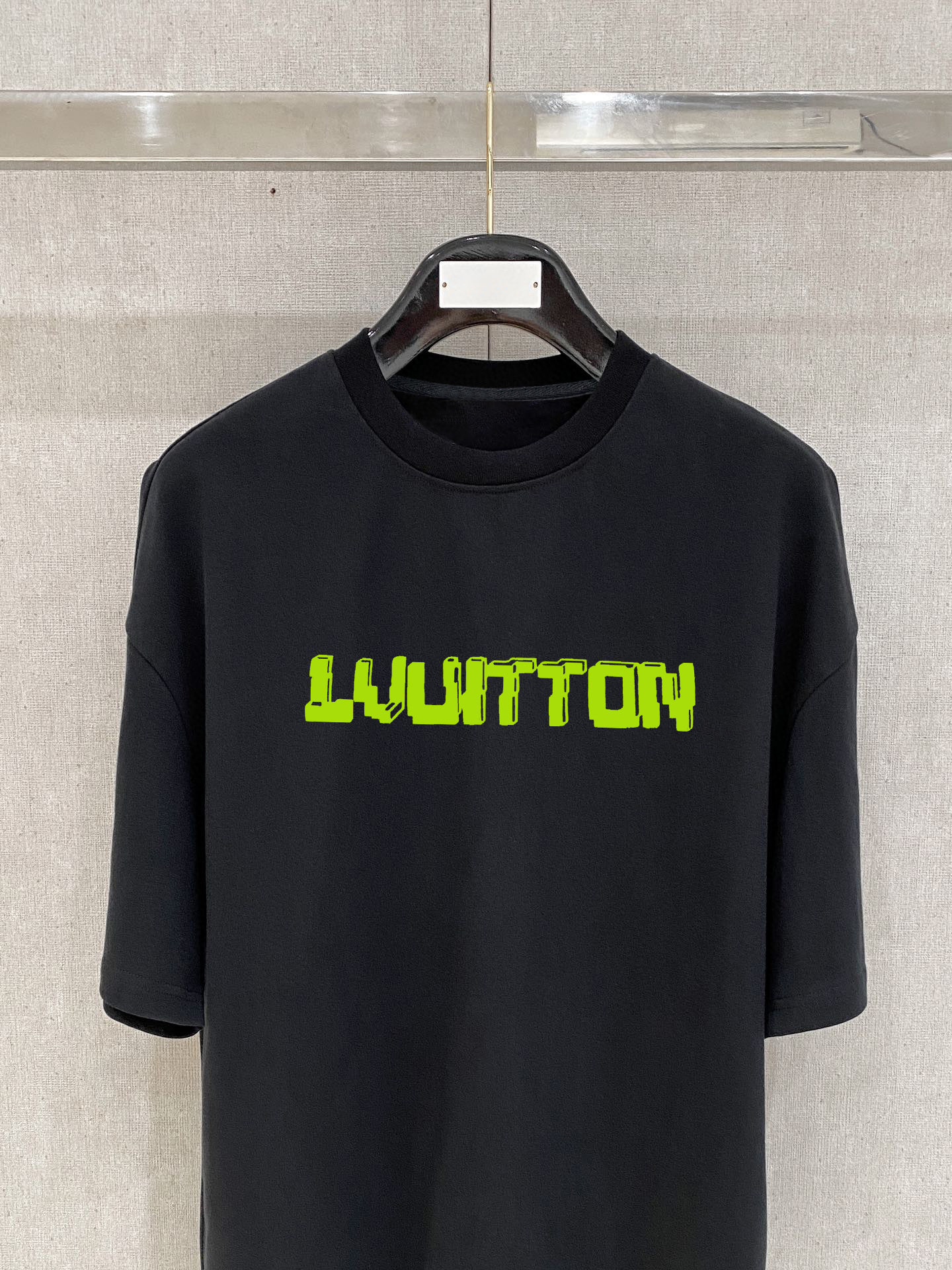 華やかな雰囲気 ルイヴィトンtシャツヤフオクＮ級品 ゆったり 短袖 純綿 トップス ブラック_3