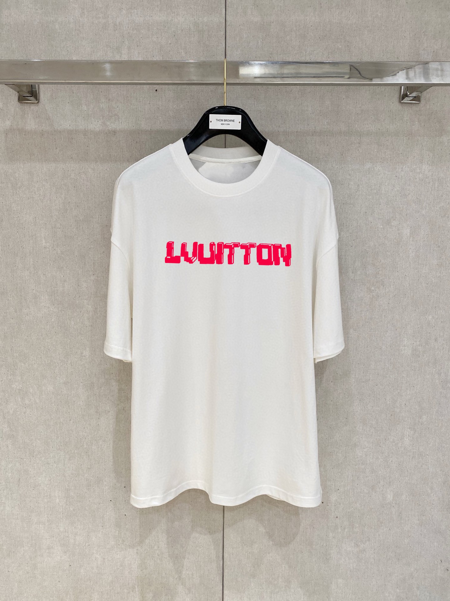 2025年のお買い得品 ルイヴィトンtシャツコーデ偽物 ゆったり 短袖 純綿 トップス ホワイト_1