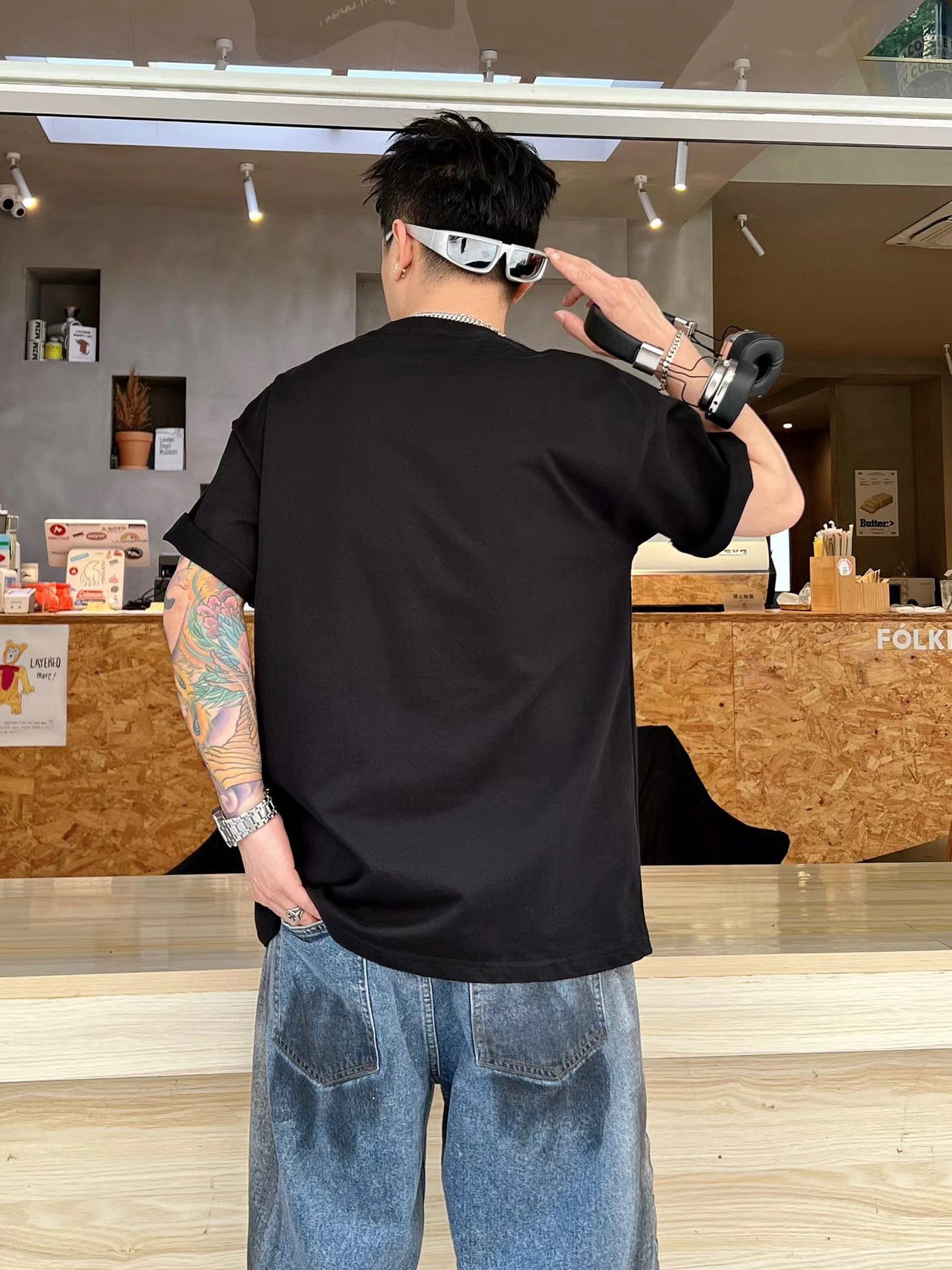 人気流行品 ルイヴィトン tシャツ チェーンスーパーコピー ゆったり 短袖 純綿 トップス ブラック_2