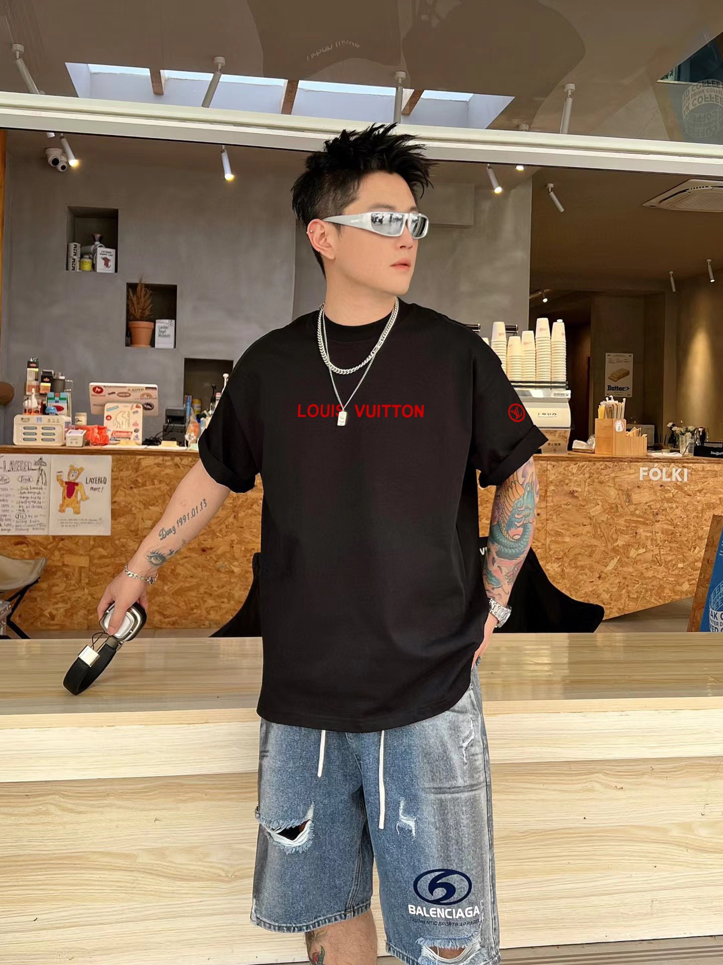 人気流行品 ルイヴィトン tシャツ チェーンスーパーコピー ゆったり 短袖 純綿 トップス ブラック_3