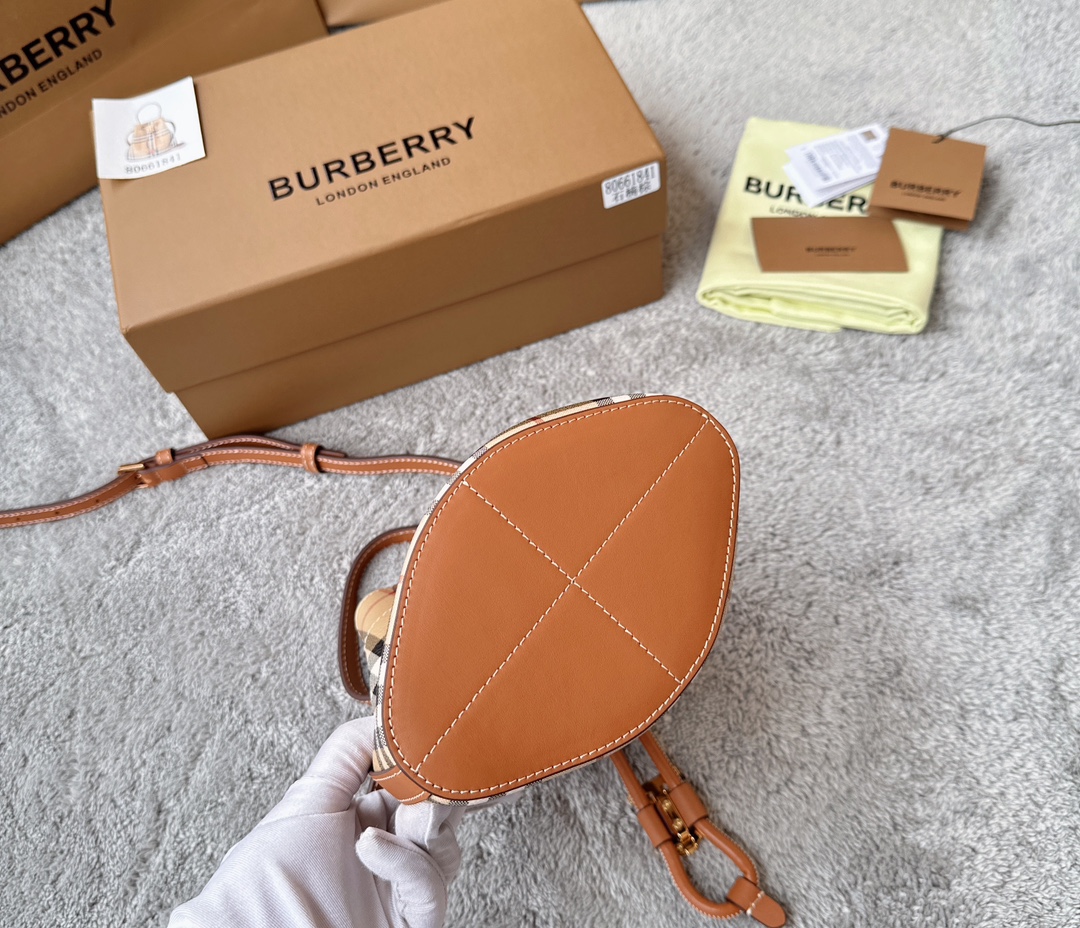 burberry ショルダー バッグスーパーコピー 可愛いバッグ 斜め掛け可 本革 レザー ブラウン_5