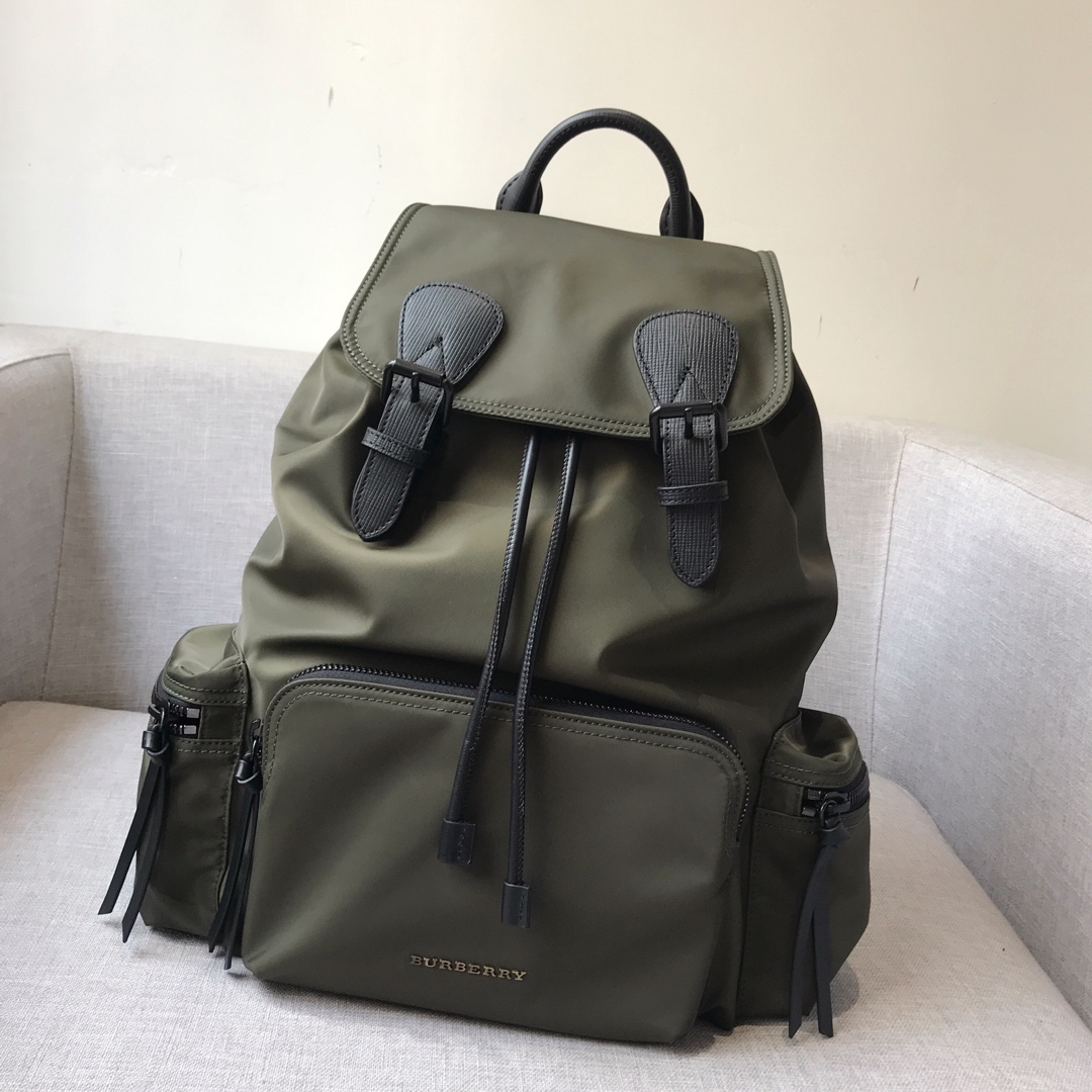 最新の2025年 burberry バッグスーパーコピー 男女兼用 バックバッグ 大容量 レザー 旅行 グリーン_2