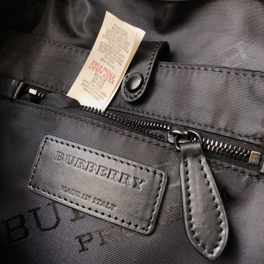最新の2025年 burberry バッグスーパーコピー 男女兼用 バックバッグ 大容量 レザー 旅行 グリーン_7