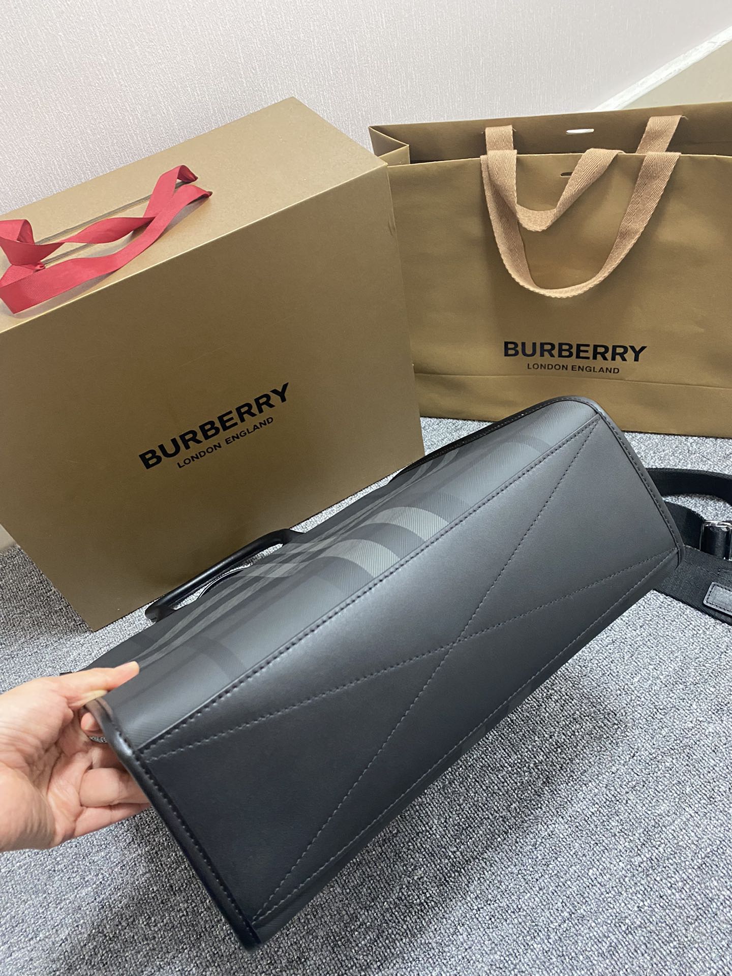 レディース burberry バッグスーパーコピー 通勤 ハンドバッグ トート ブラック_4