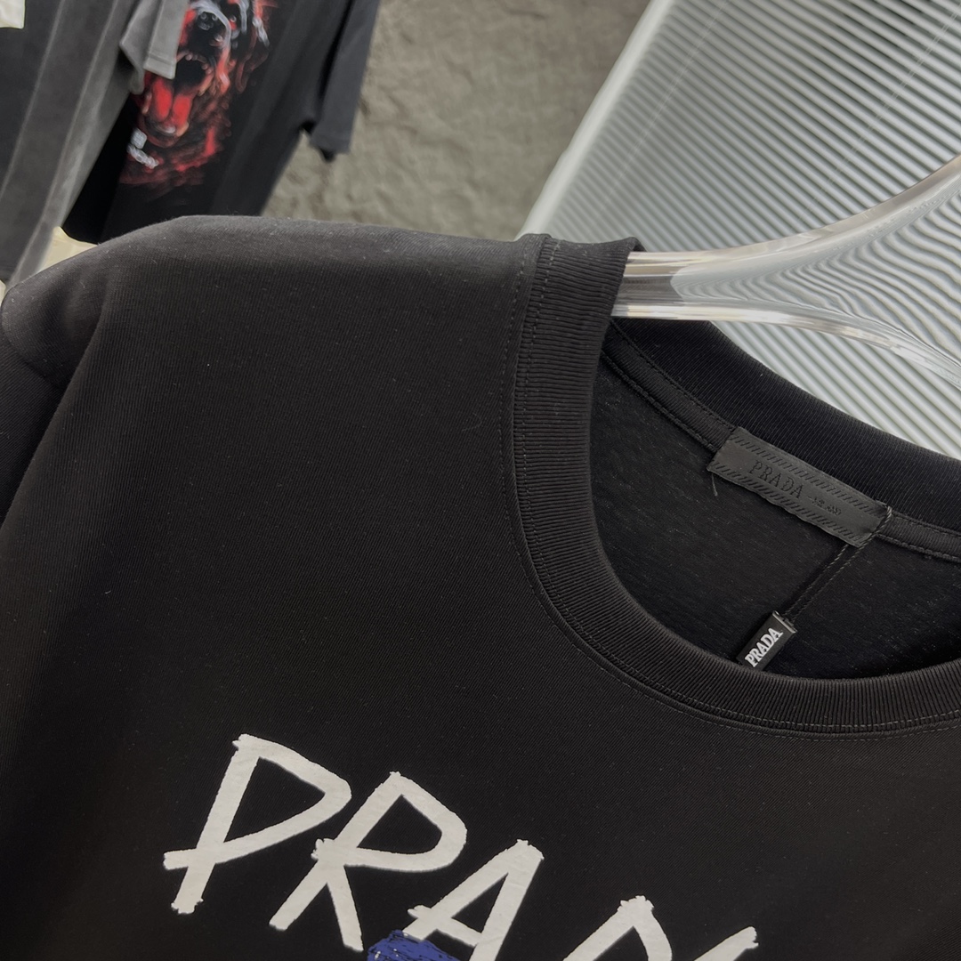 prada ティー シャツ偽物 半袖Ｔシャツ トップス プリント 純綿 ゆったり 通気性いい ブラック_4