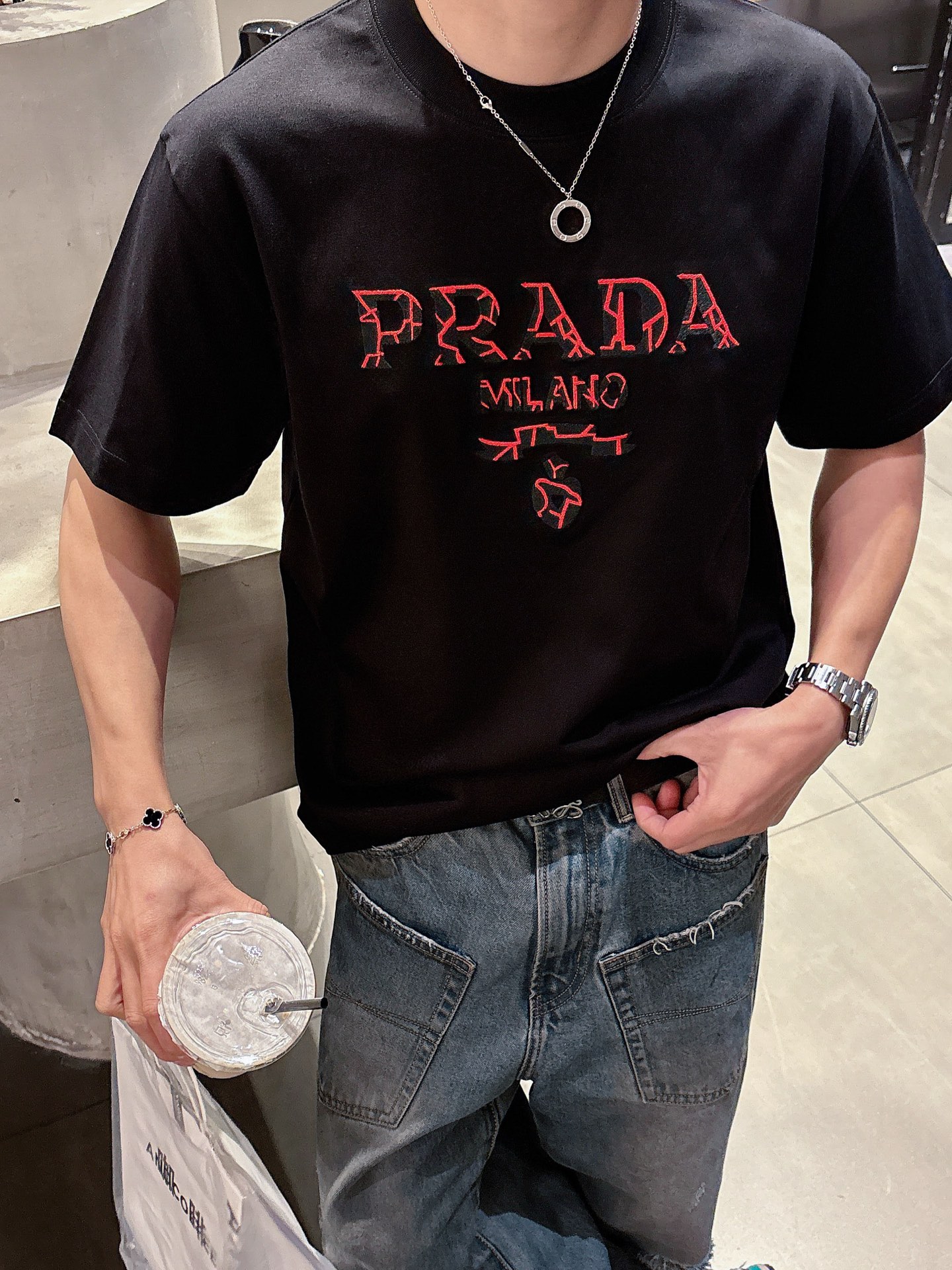 prada t シャツ レディーススーパーコピー 半袖 トップス プリント 純綿 ゆったり 男女兼用 ブラック_6