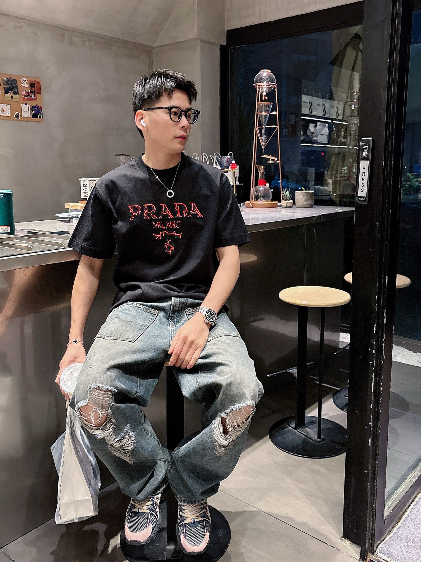 prada t シャツ レディーススーパーコピー 半袖 トップス プリント 純綿 ゆったり 男女兼用 ブラック_7