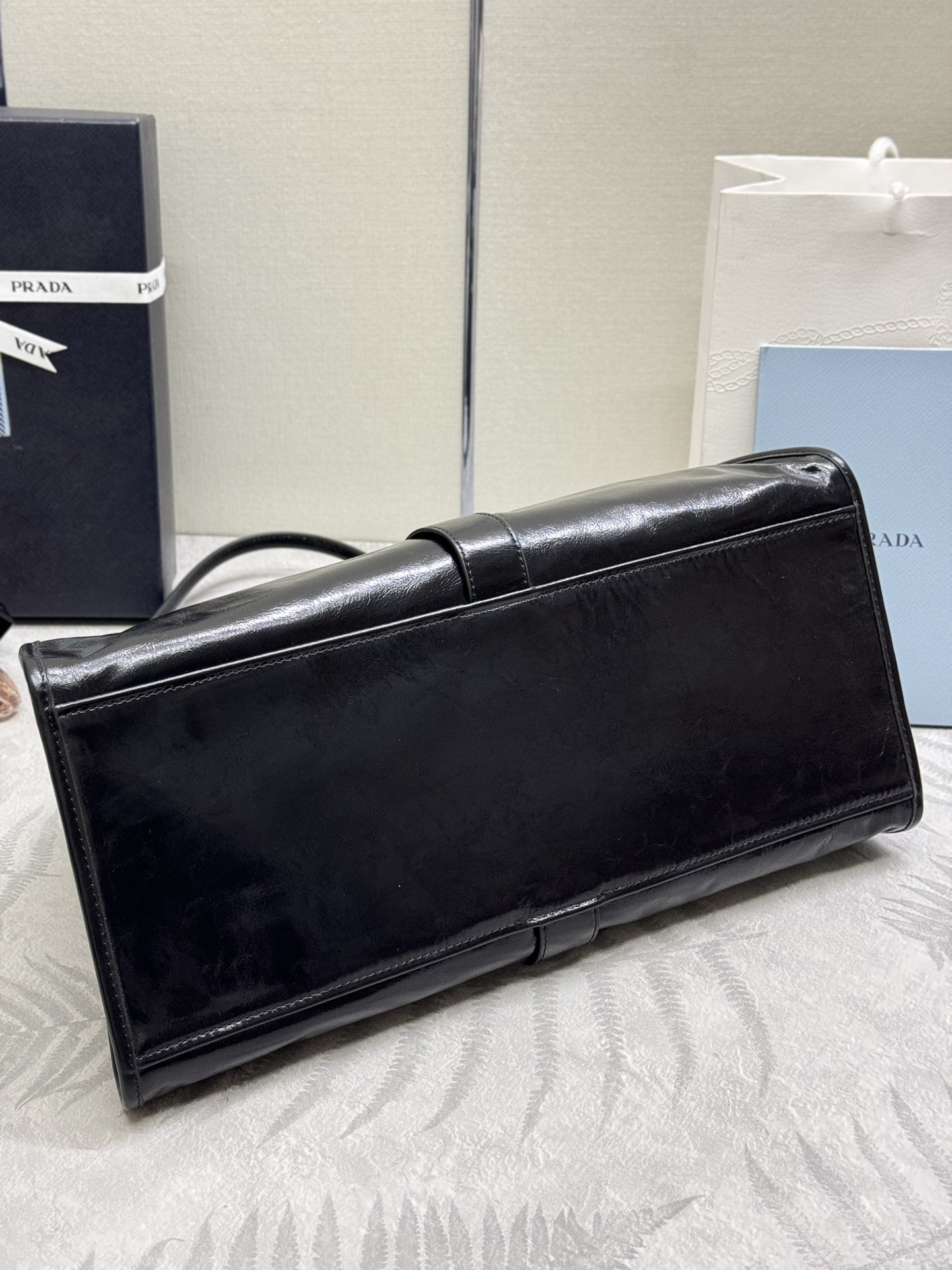 お買い得品 プラダ スタッズバッグコピー ハンドバッグ 牛革 レザー 1BG570 ブラック_7