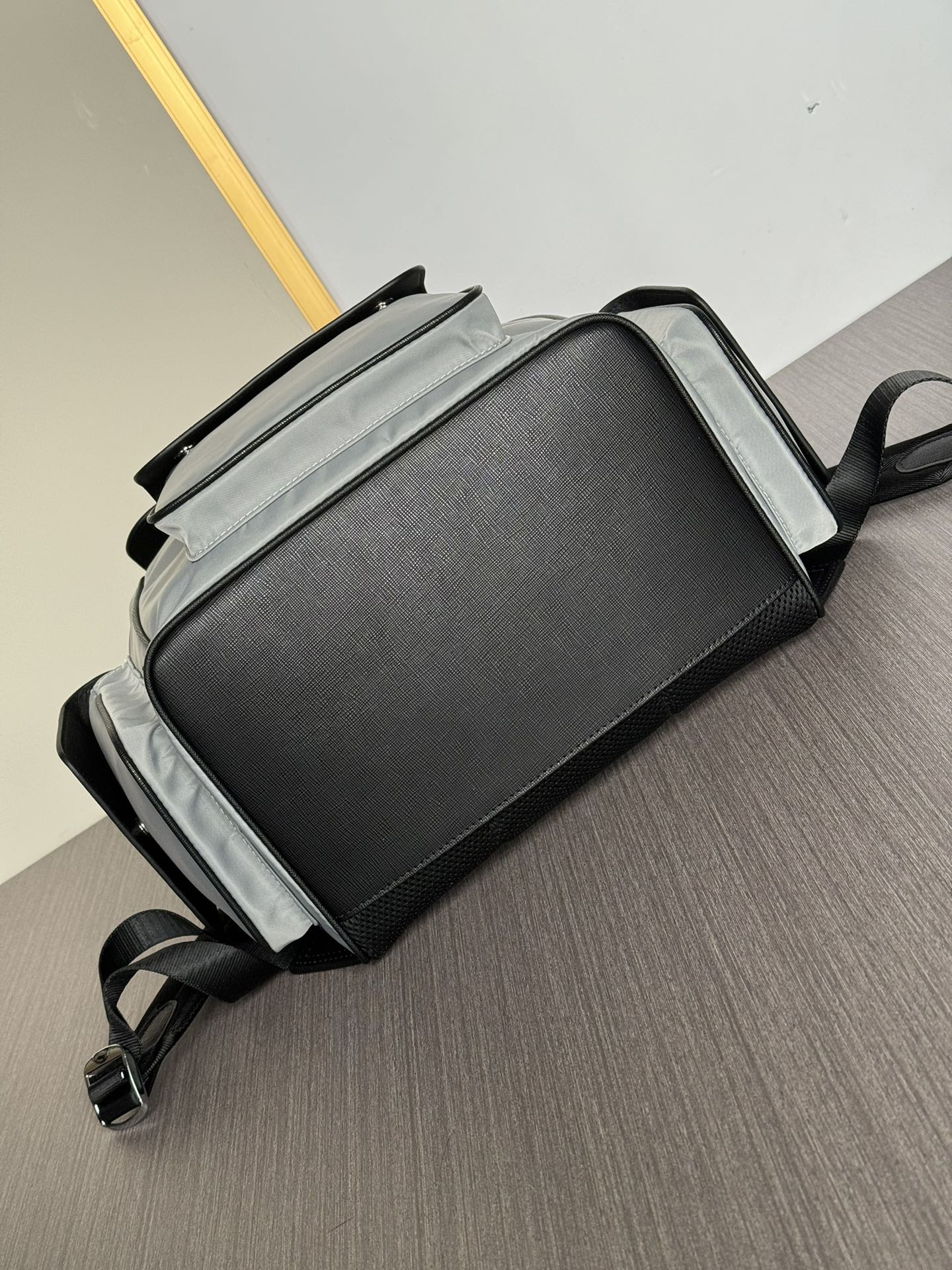 プラダ バッグ 正規品偽物 大容量 バックバッグ 牛革 レザー 8457-6 グレー_9