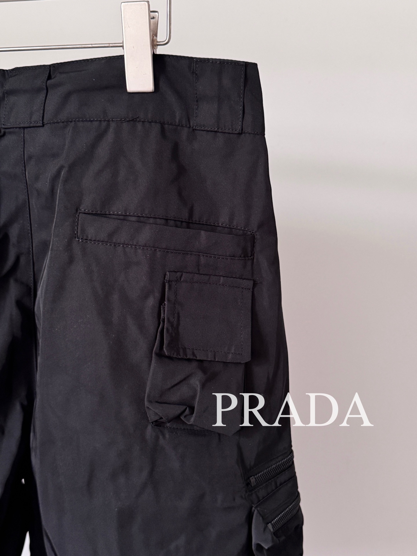 prada パンツコピー ショットパンツ ナイロン 夏新作 ポケット付き ゆったり ブラック_8