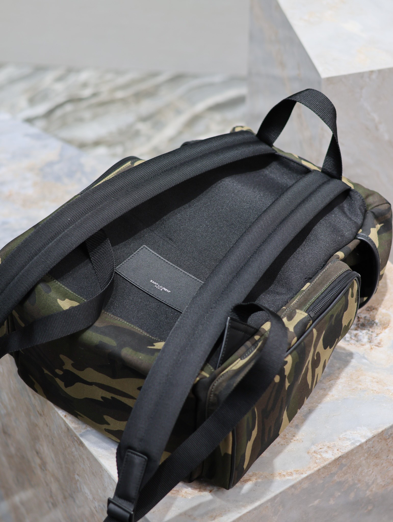 イブ サン ローラン バッグ メンズコピー登山 バックバッグ レザー 本革 437110 グリーン_3