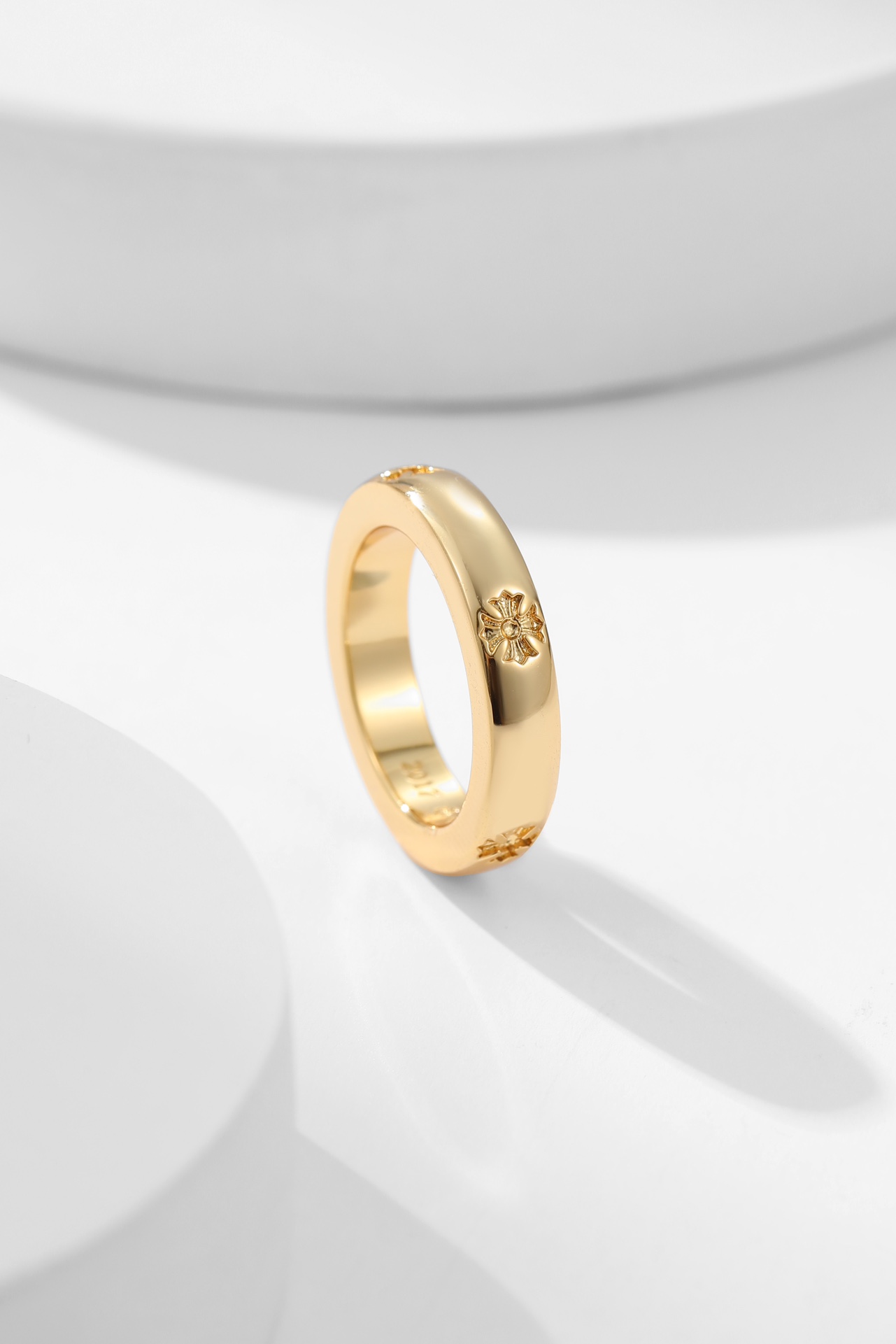 魅力的なクロムハーツ指輪買取偽物 リング 優雅 22ｋゴールド 結婚 シンプル_3