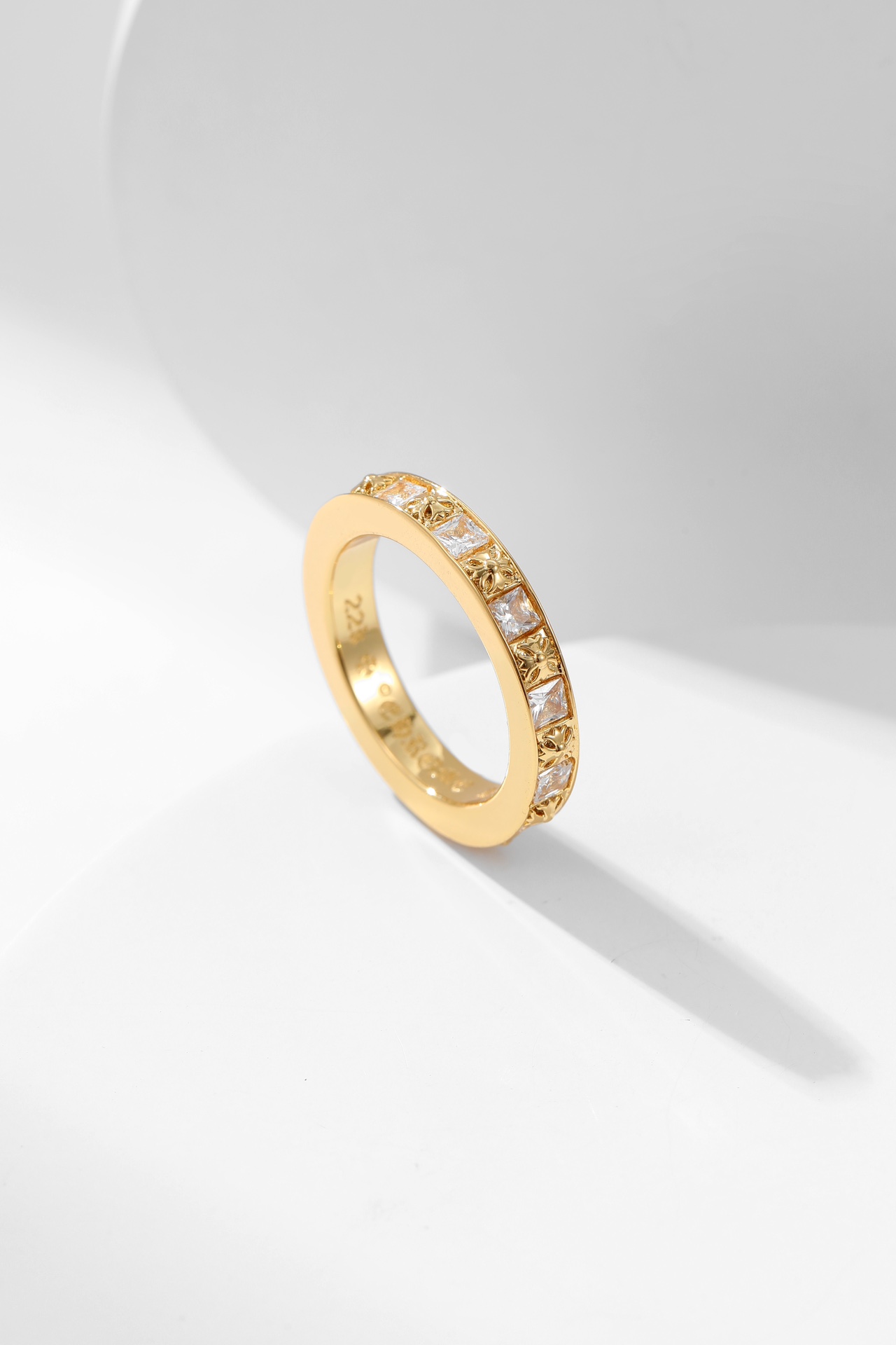 クロムハーツ指輪ゴールドコピー ダイヤ飾り リング 優雅 22ｋゴールド 結婚 シンプル_5