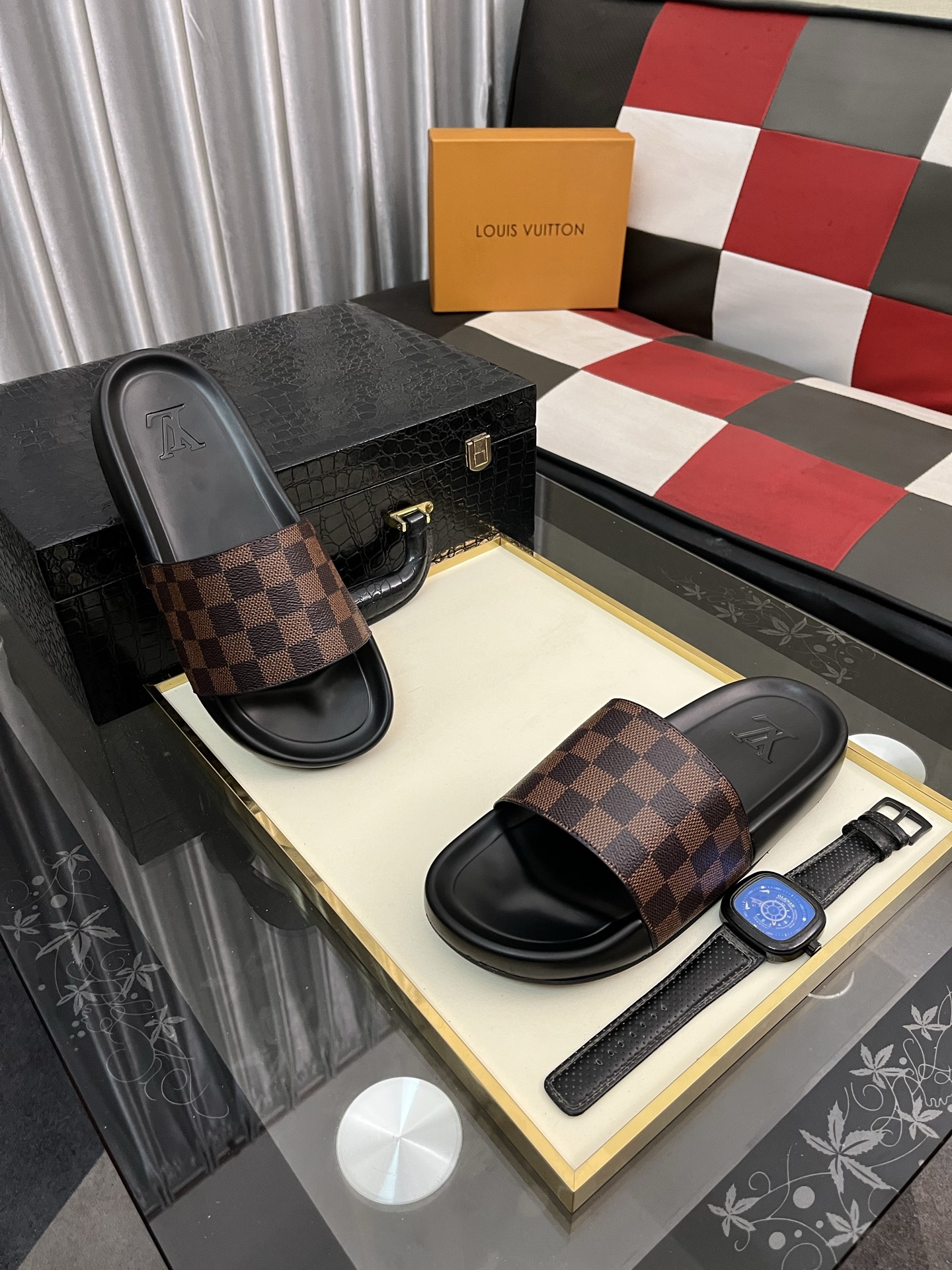 爆買いできる品質保証 ルイヴィトン ヒールサンダル偽物 スリッパ 柔軟 夏のシューズ  ブラウン_3