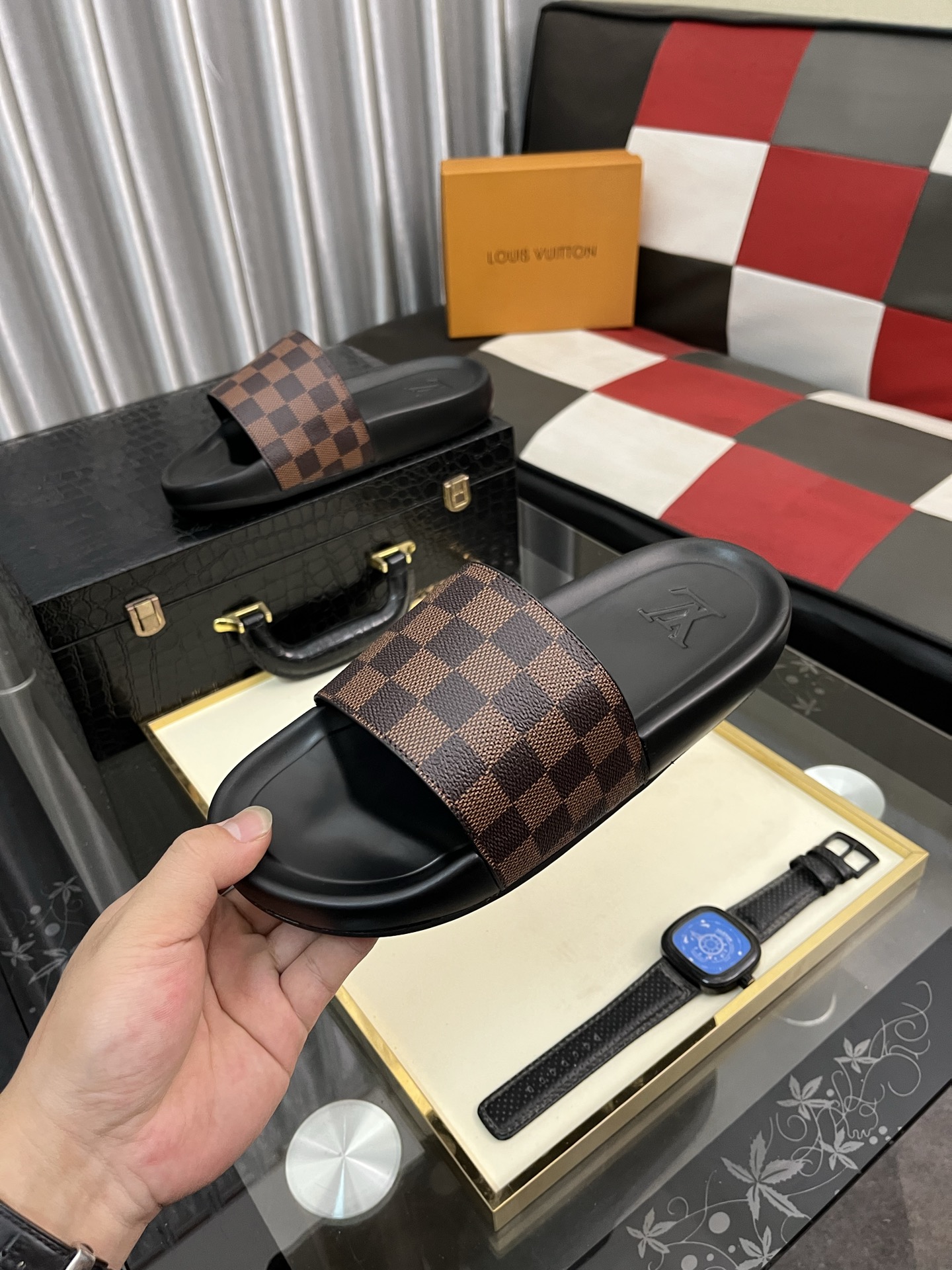 爆買いできる品質保証 ルイヴィトン ヒールサンダル偽物 スリッパ 柔軟 夏のシューズ  ブラウン_5